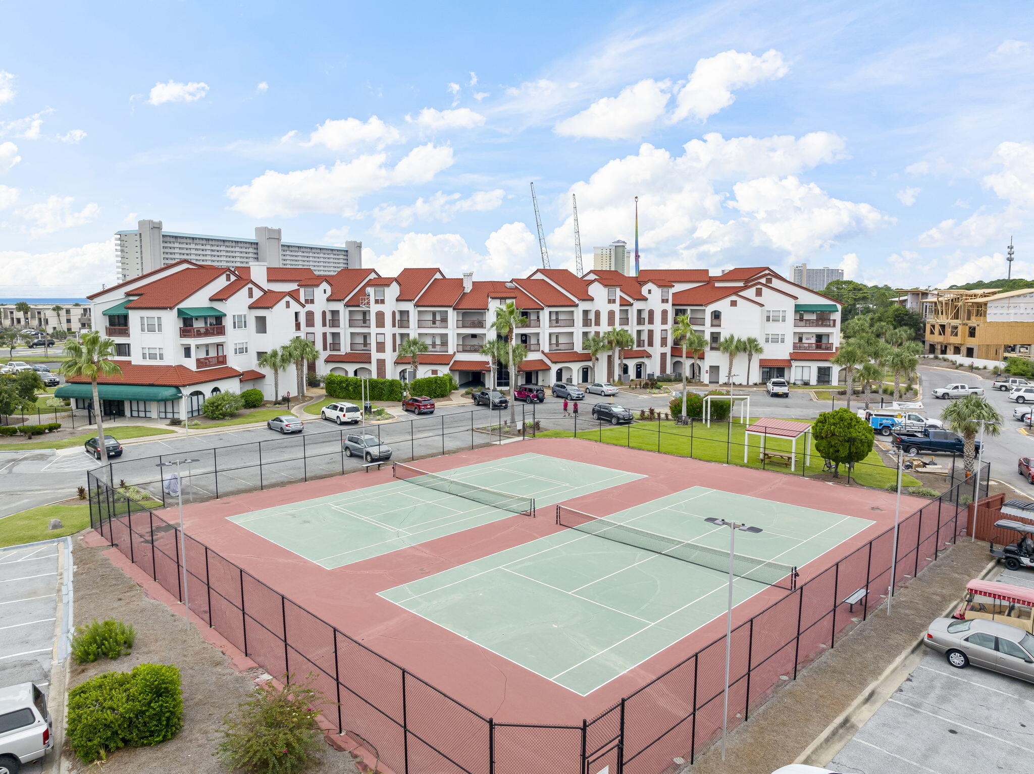 Plaza of St. Thomas - Residential