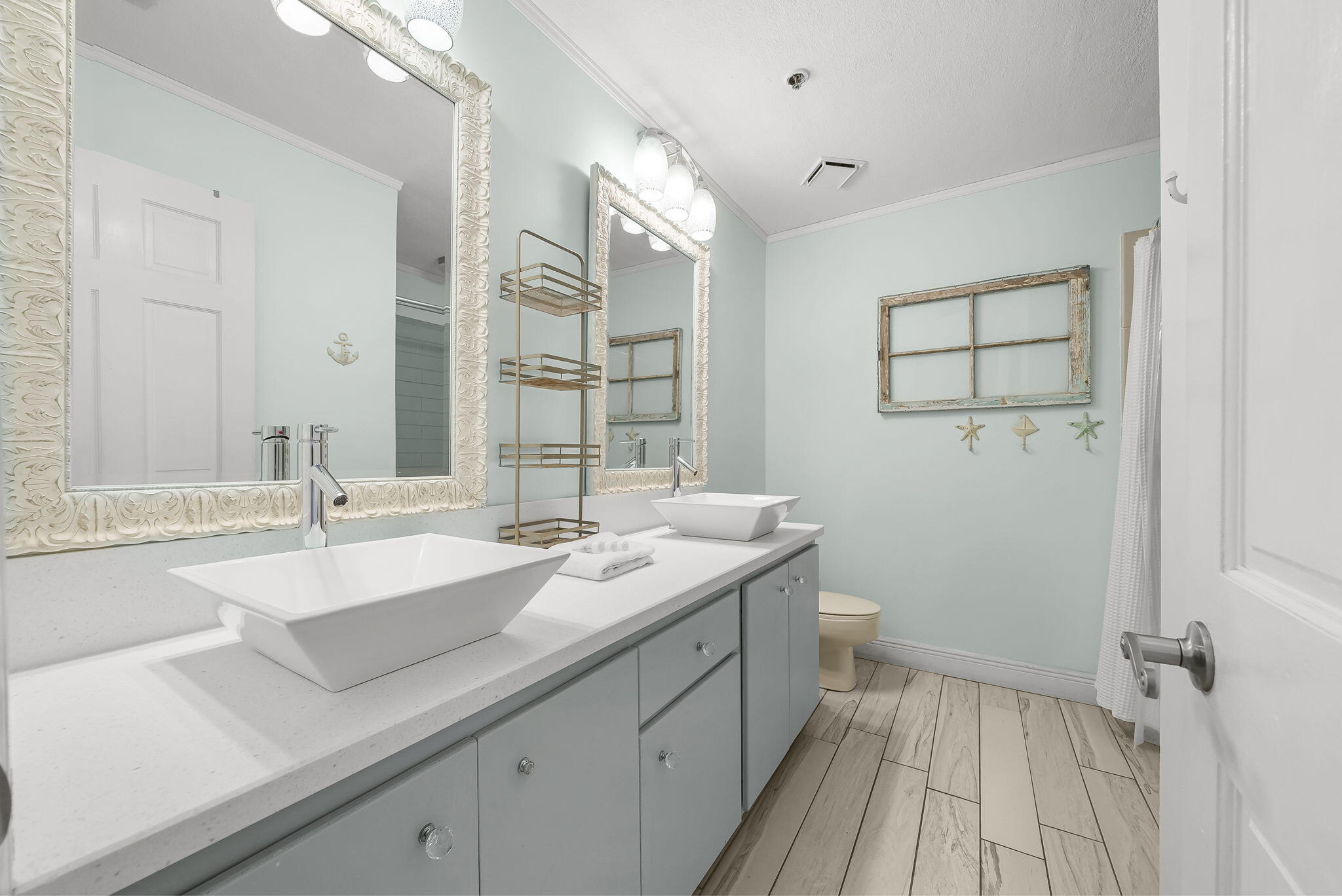 Plaza of St. Thomas - Residential