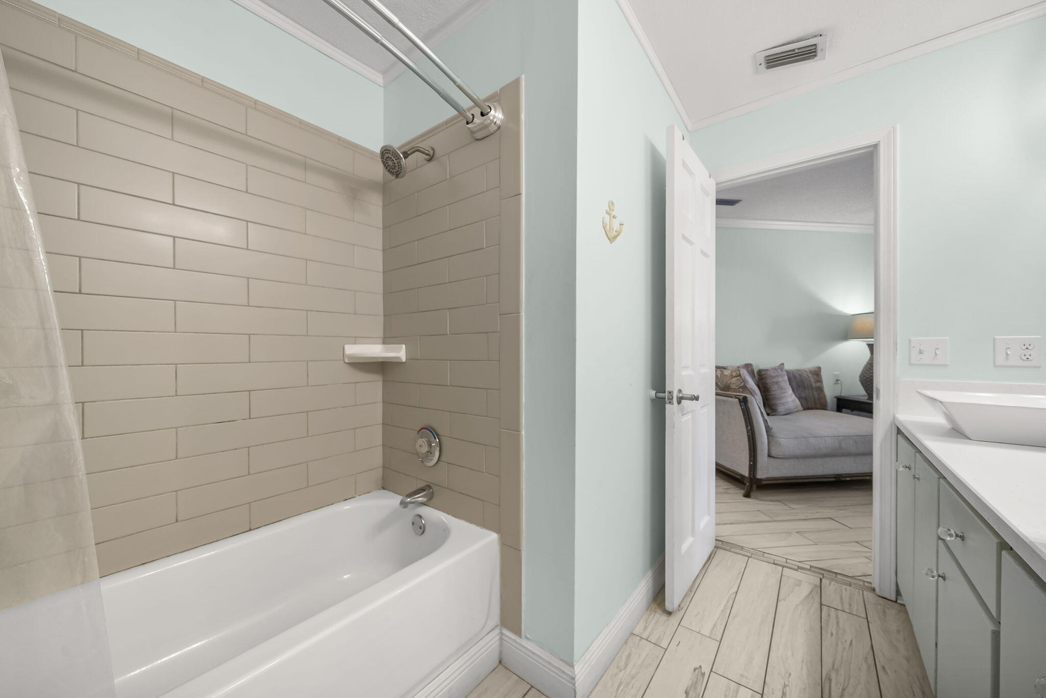 Plaza of St. Thomas - Residential