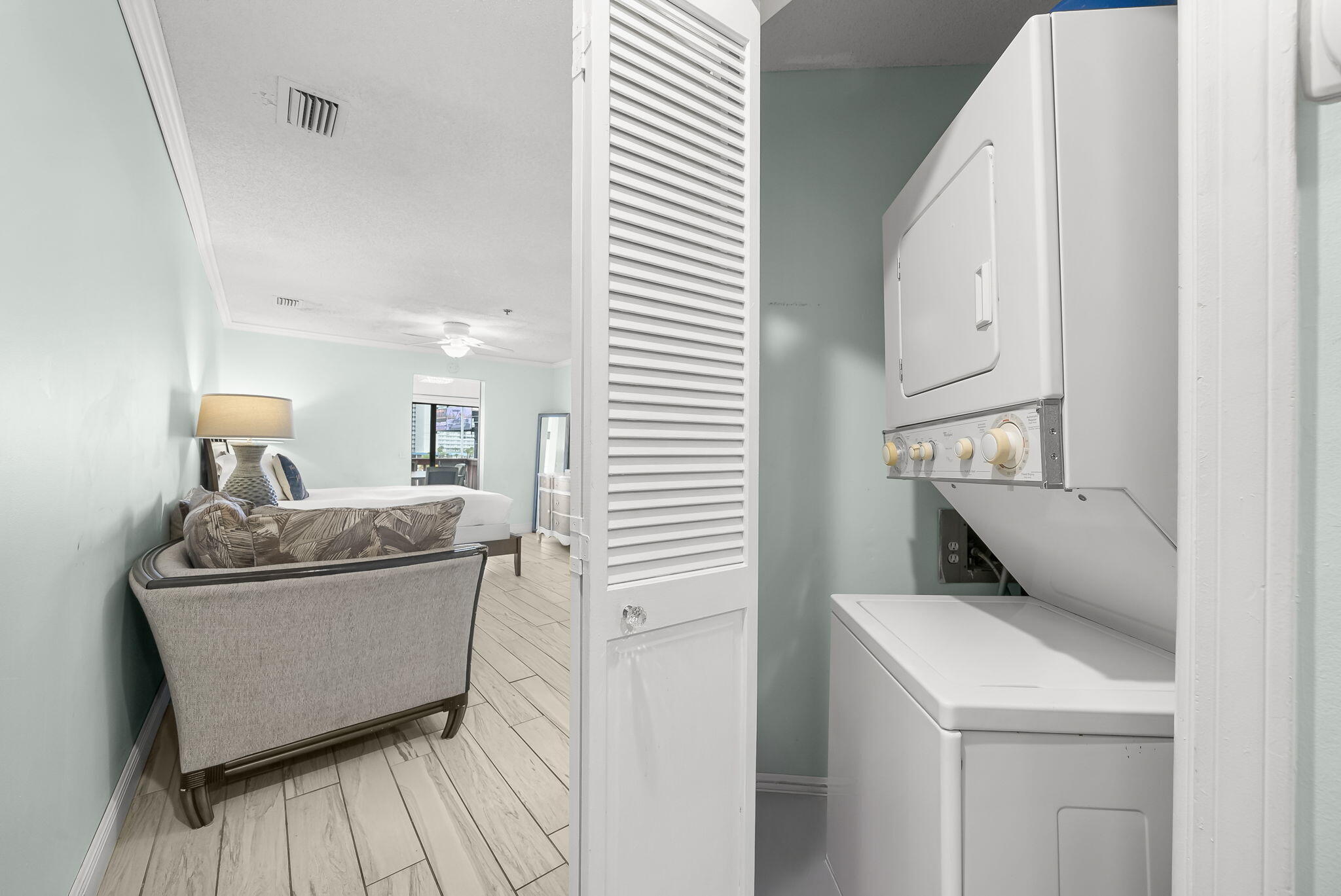 Plaza of St. Thomas - Residential