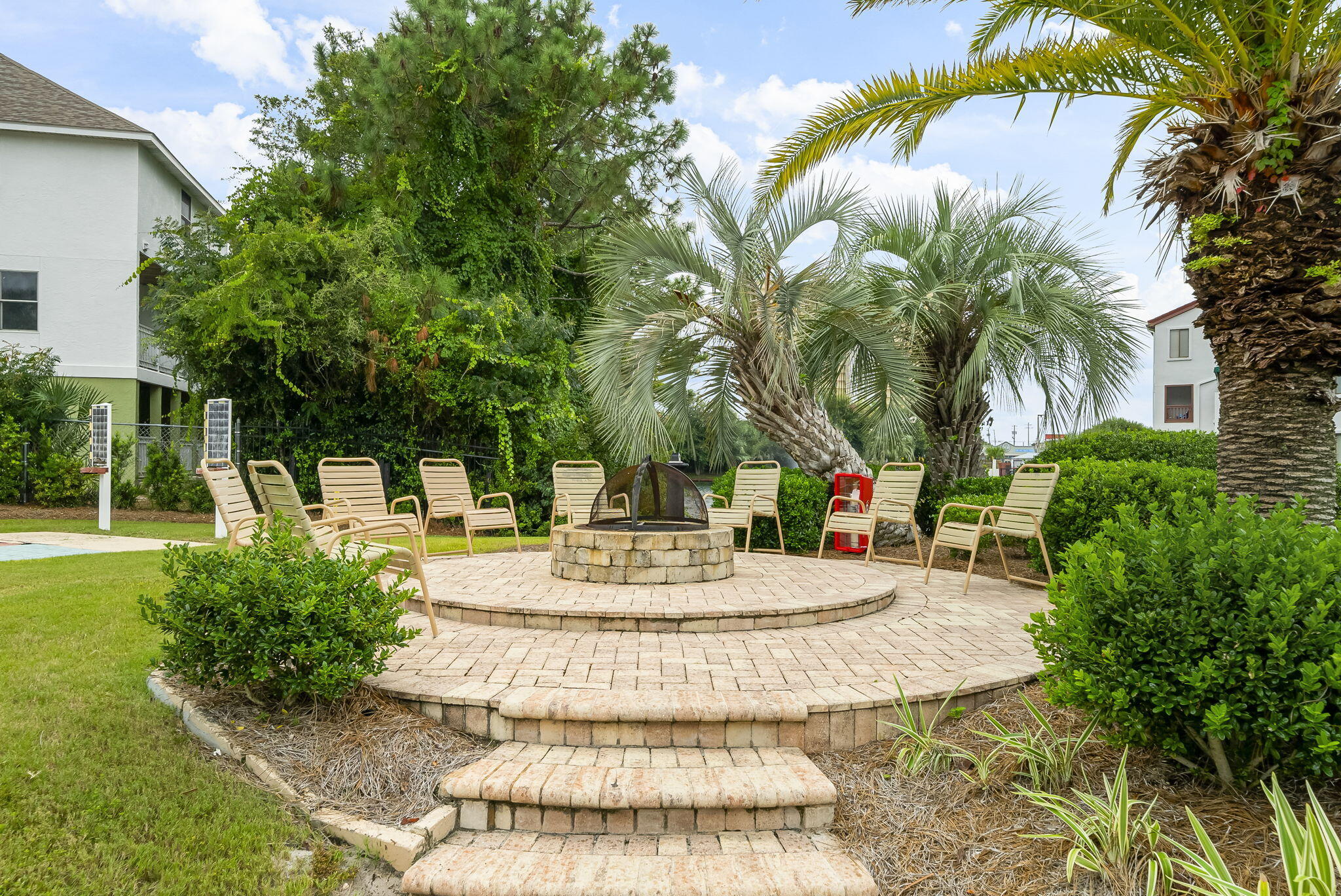 Plaza of St. Thomas - Residential