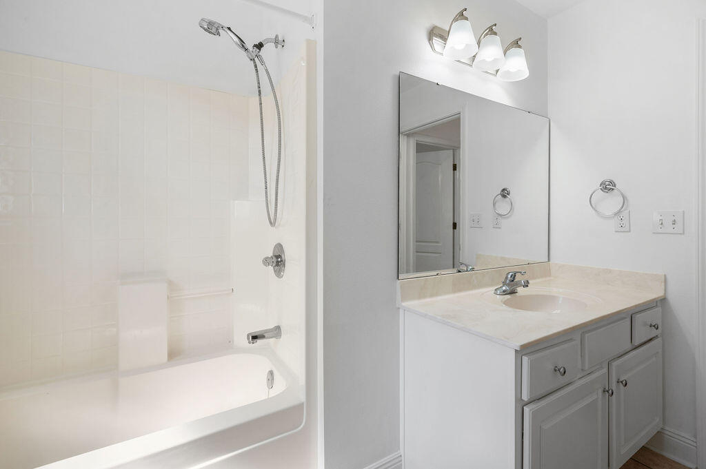 WHITROCK VILLAGE S/D - Residential