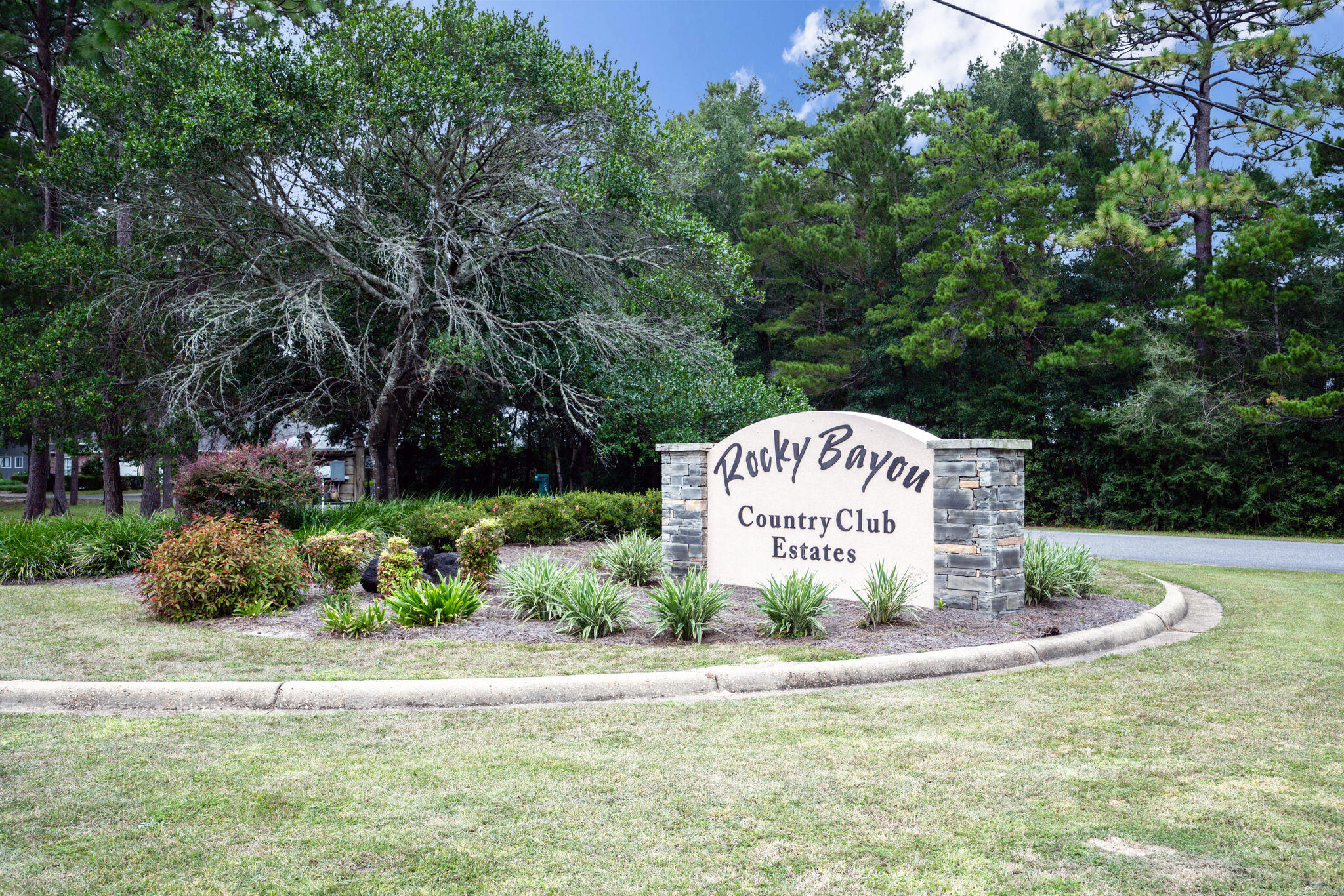 ROCKY BAYOU CC EST #9LOT 35 - Residential