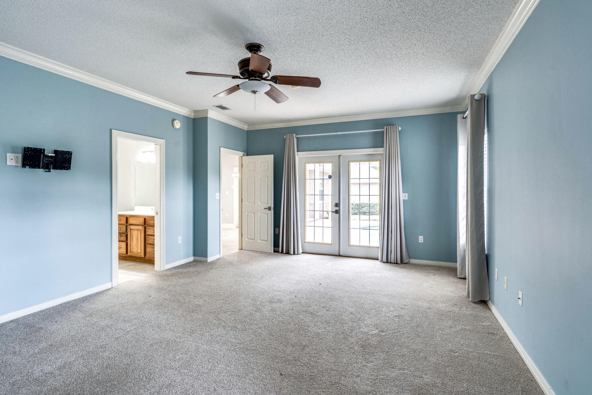 ROCKY BAYOU CC EST #9LOT 35 - Residential