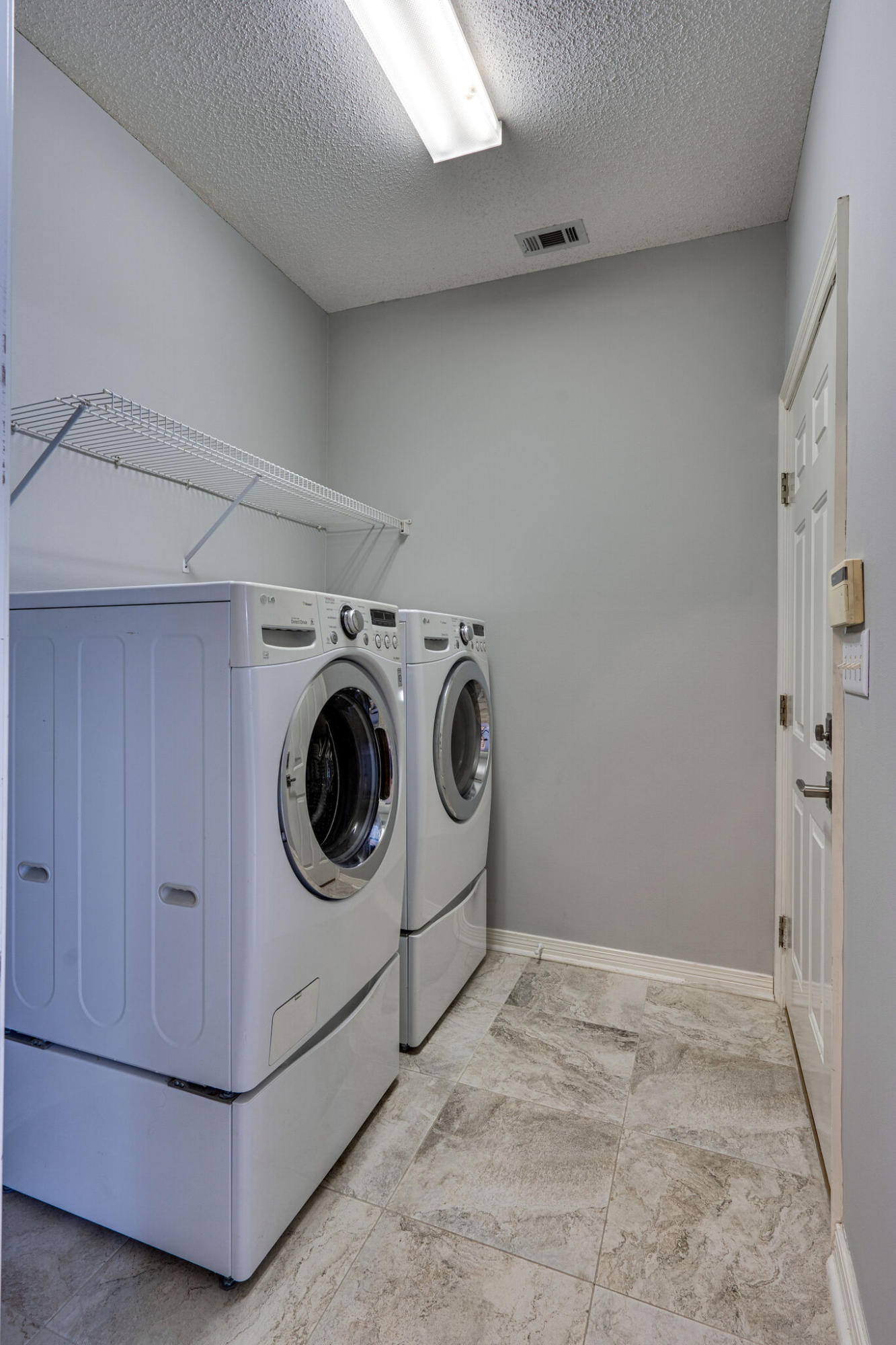 ROCKY BAYOU CC EST #9LOT 35 - Residential