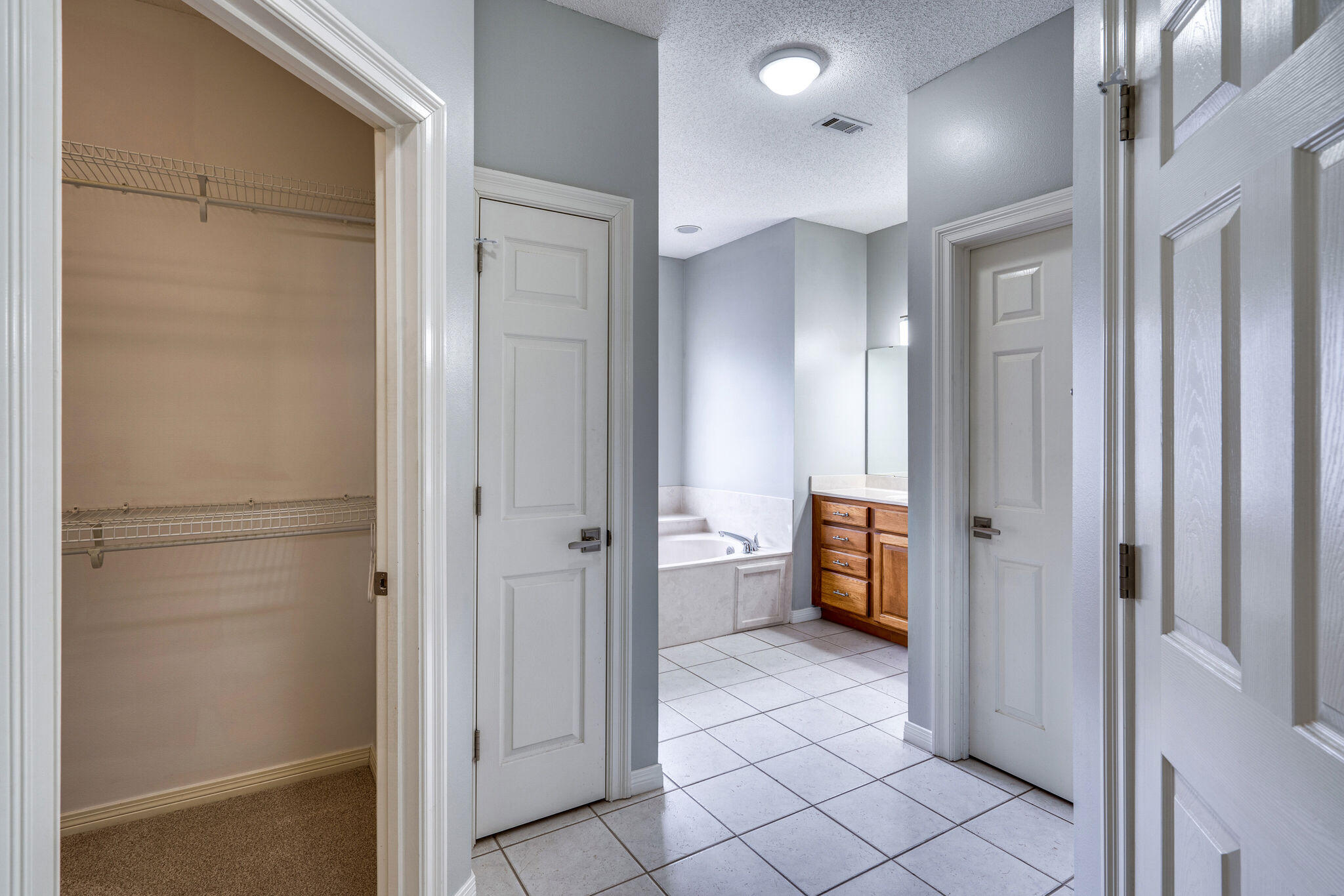 ROCKY BAYOU CC EST #9LOT 35 - Residential