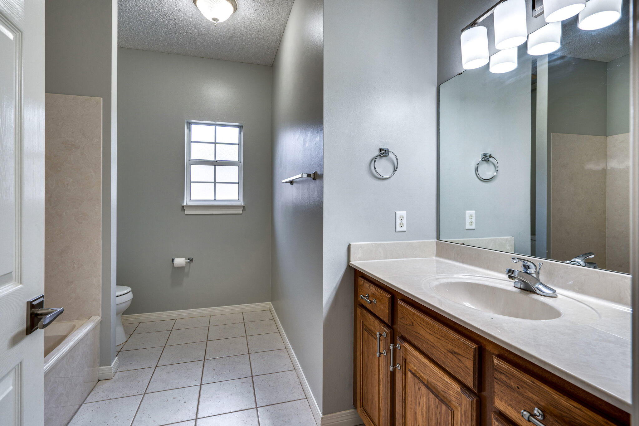 ROCKY BAYOU CC EST #9LOT 35 - Residential