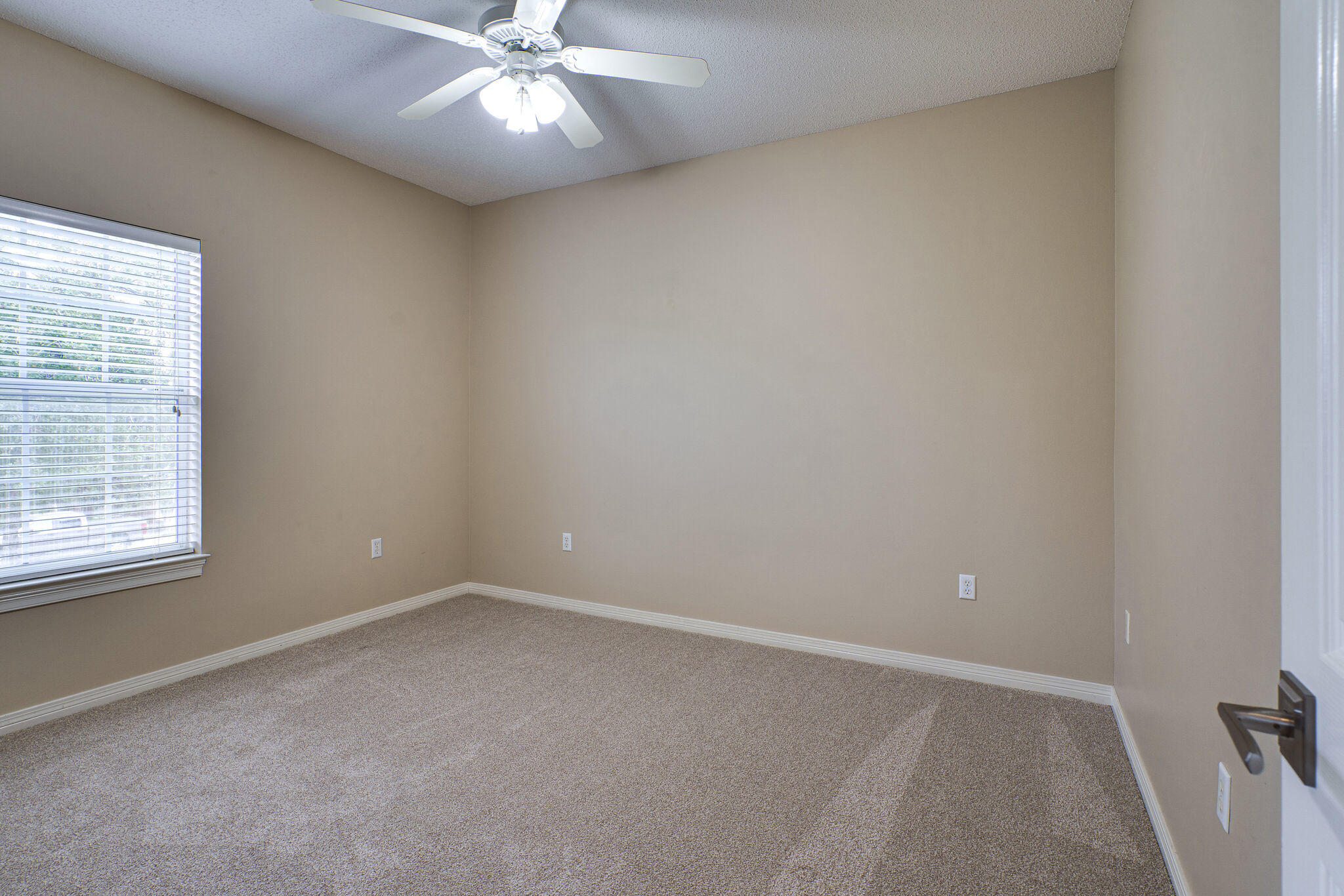 ROCKY BAYOU CC EST #9LOT 35 - Residential