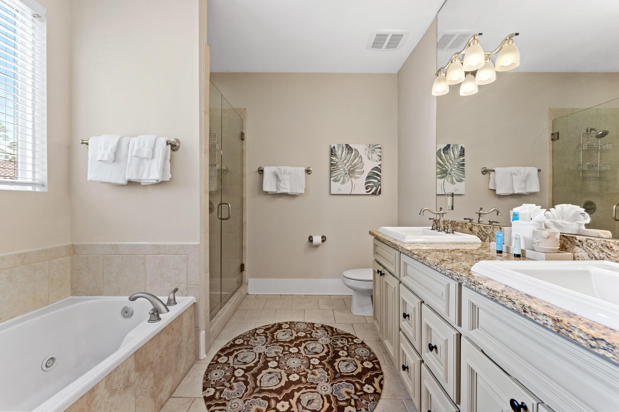 EMERALD WATERS VILLAGE - Residential