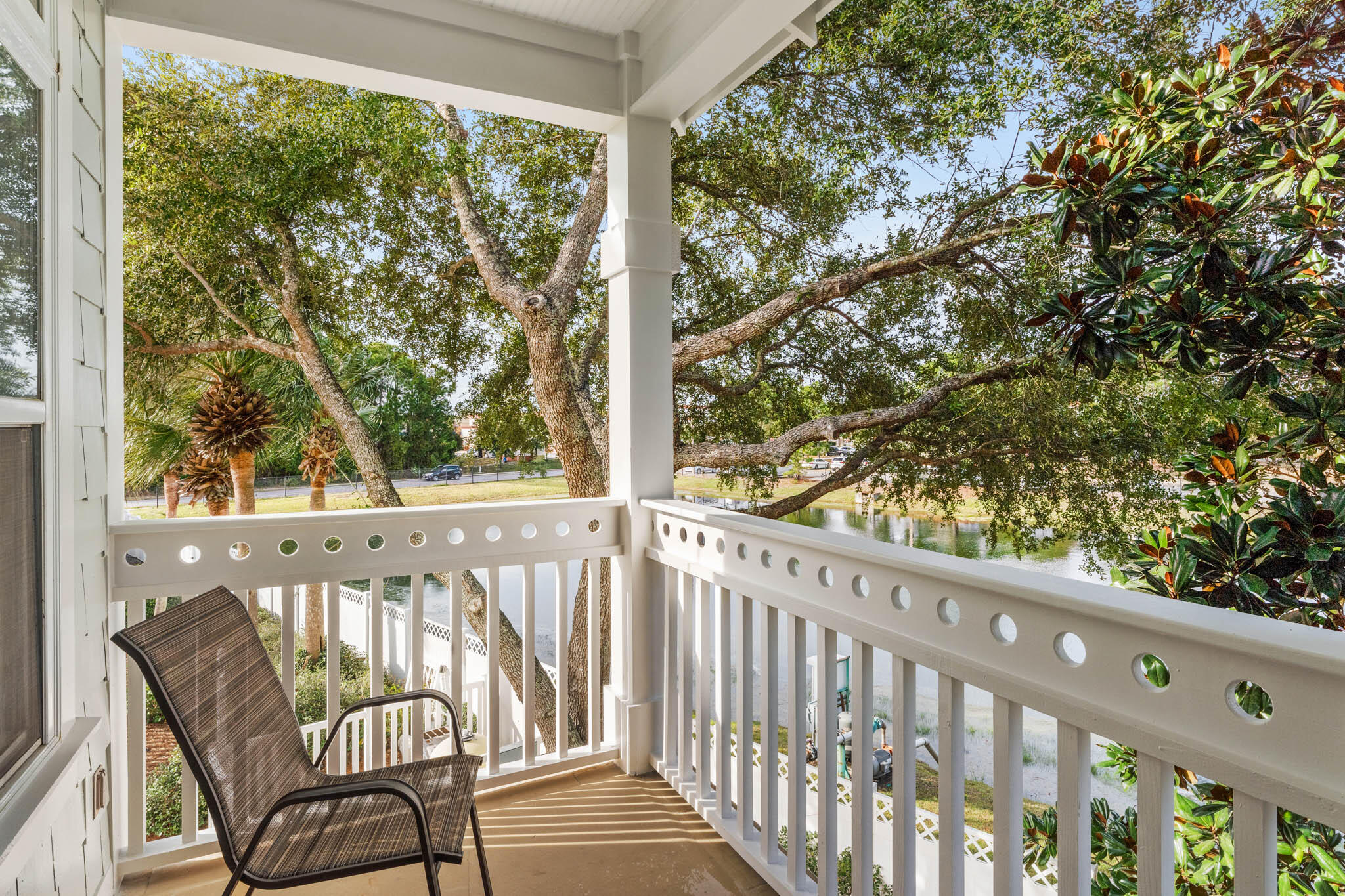 EMERALD WATERS VILLAGE - Residential