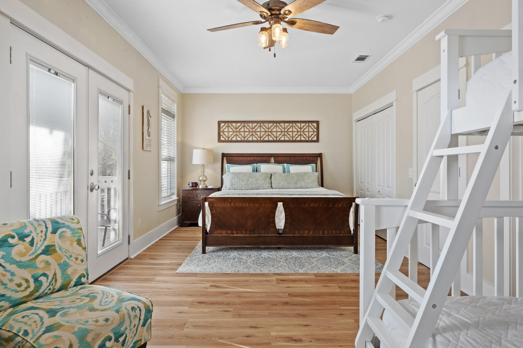 EMERALD WATERS VILLAGE - Residential