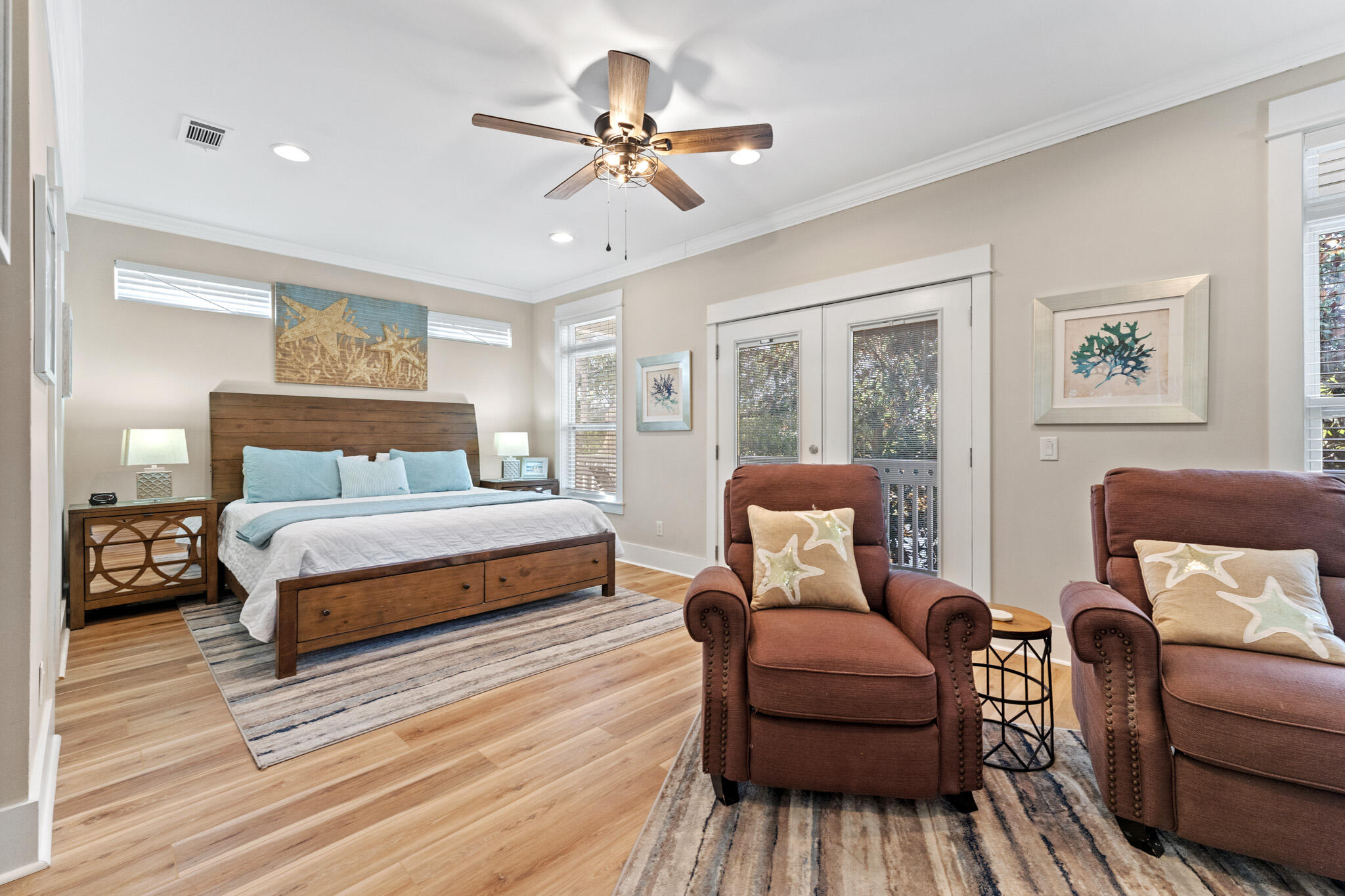 EMERALD WATERS VILLAGE - Residential