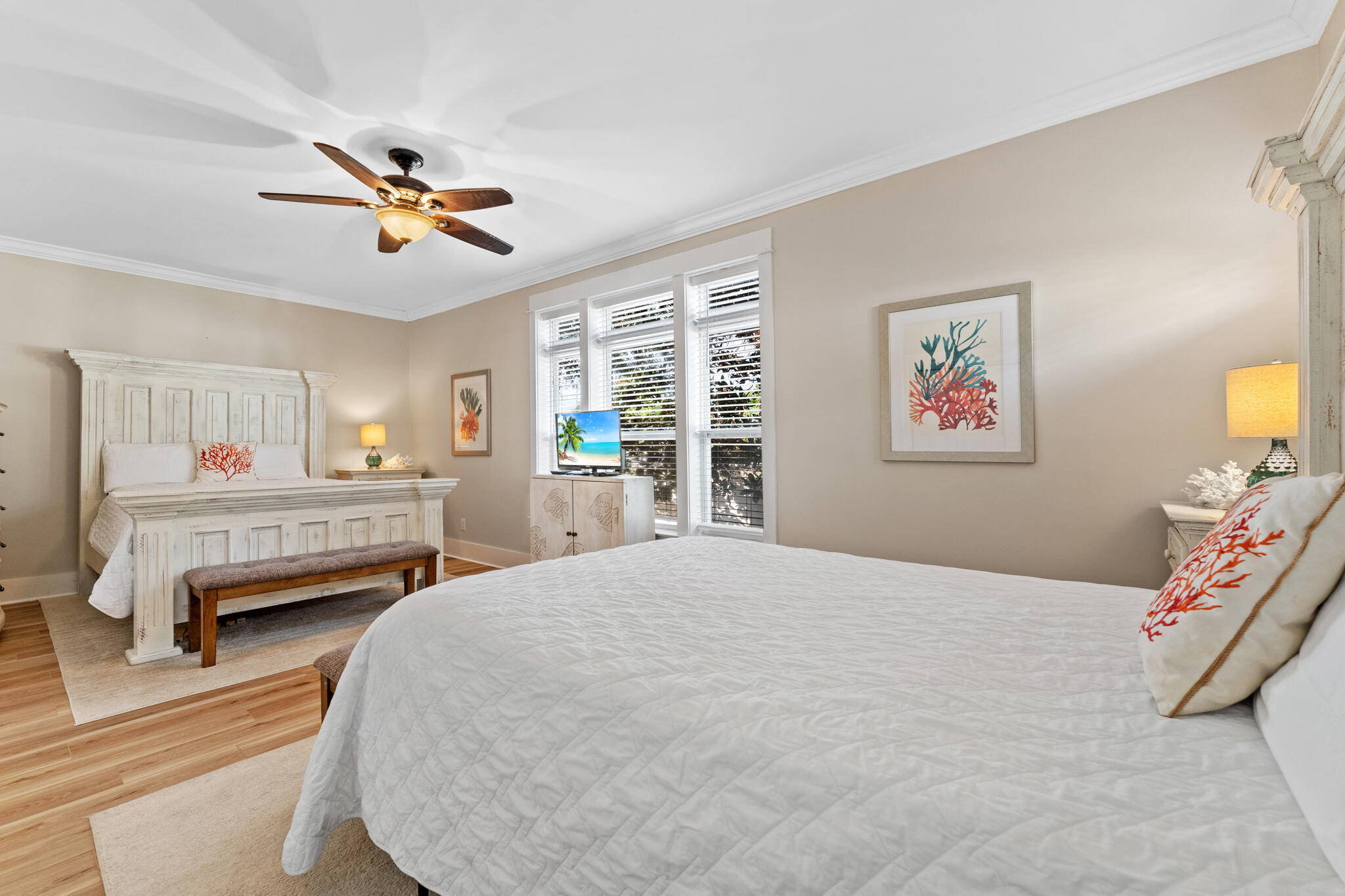 EMERALD WATERS VILLAGE - Residential