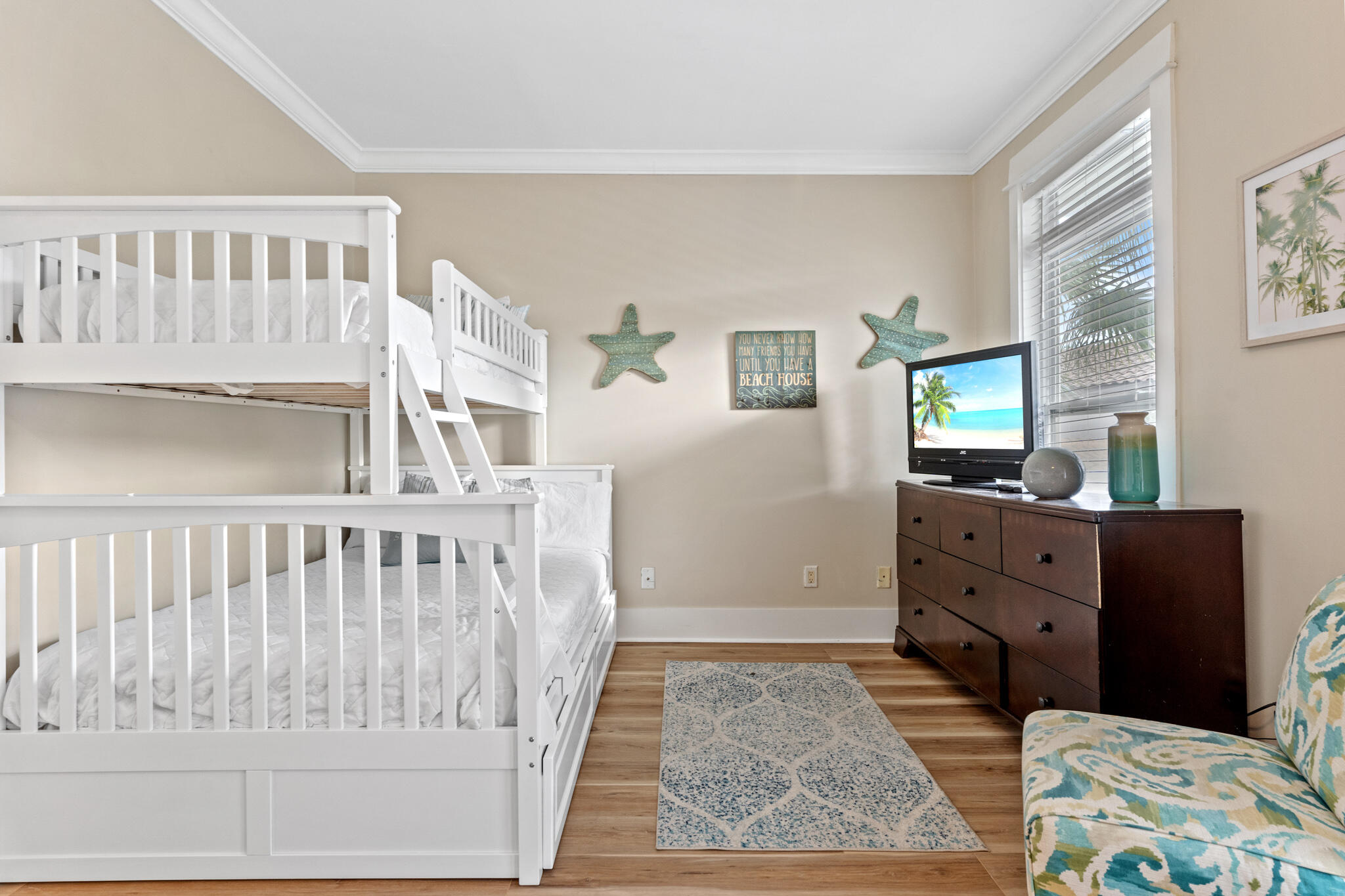 EMERALD WATERS VILLAGE - Residential