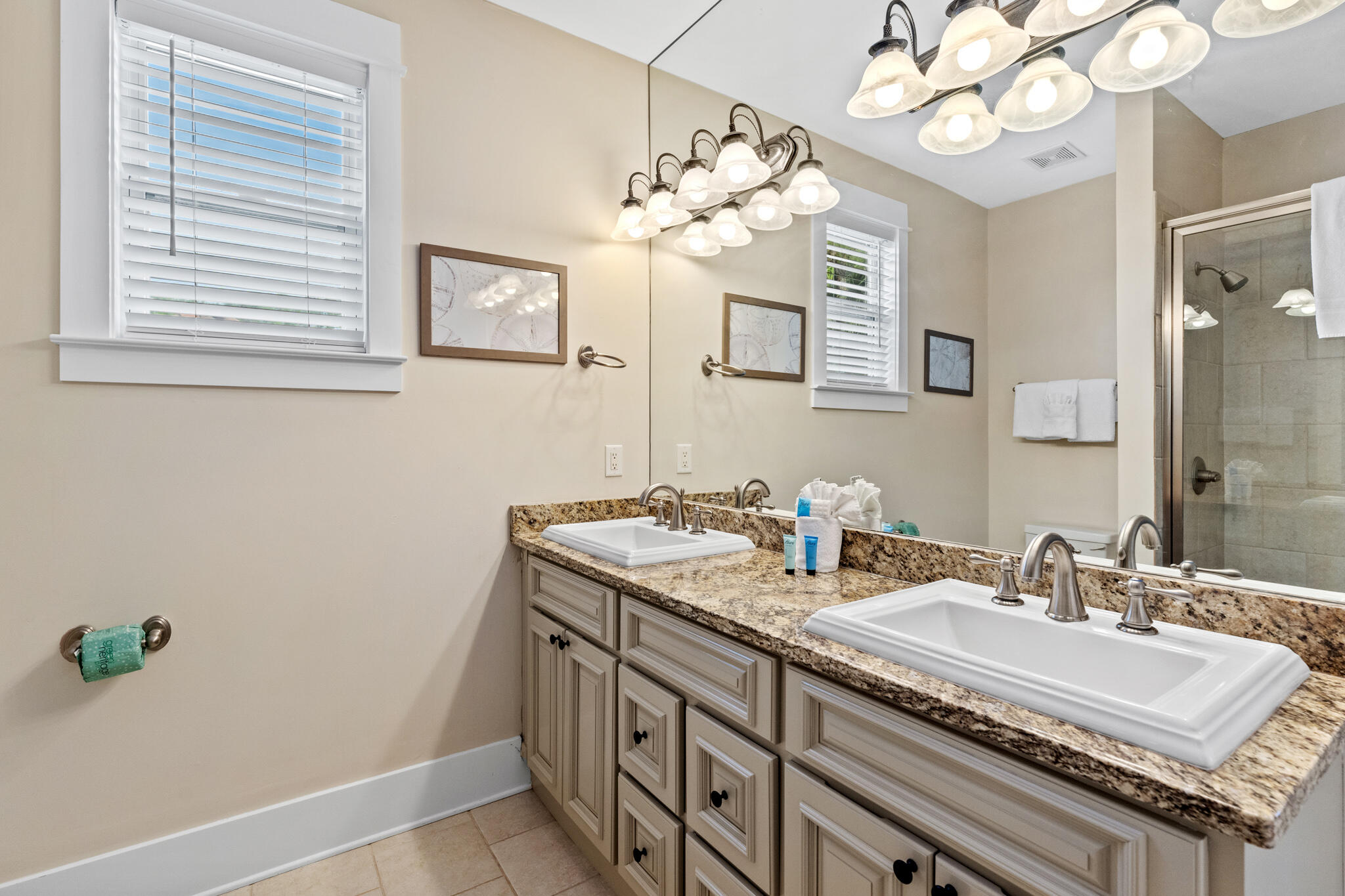 EMERALD WATERS VILLAGE - Residential