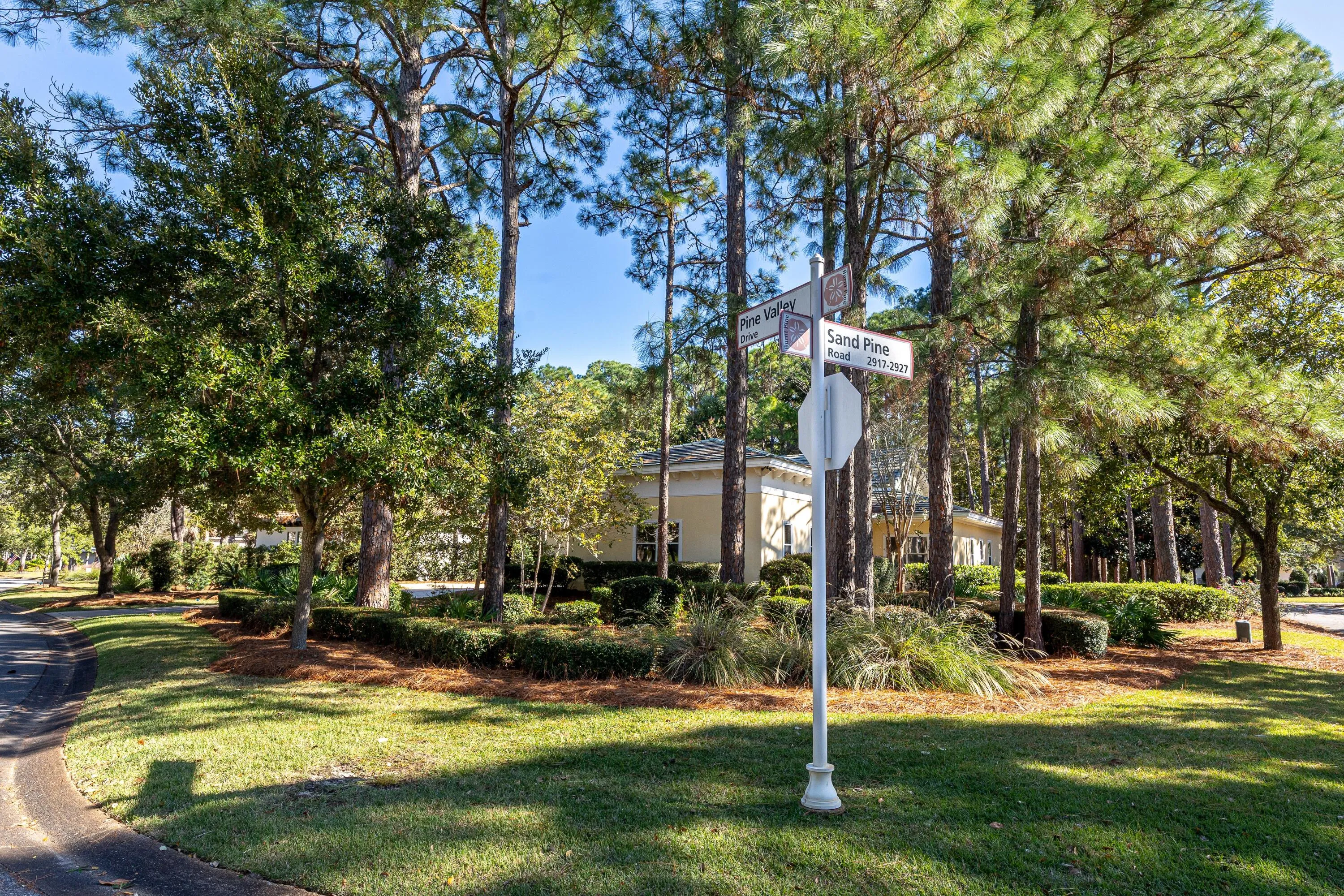 Miramar Beach, Florida 32550, United States, 3 Bedrooms Bedrooms, ,2 BathroomsBathrooms,Residential,Active,251860