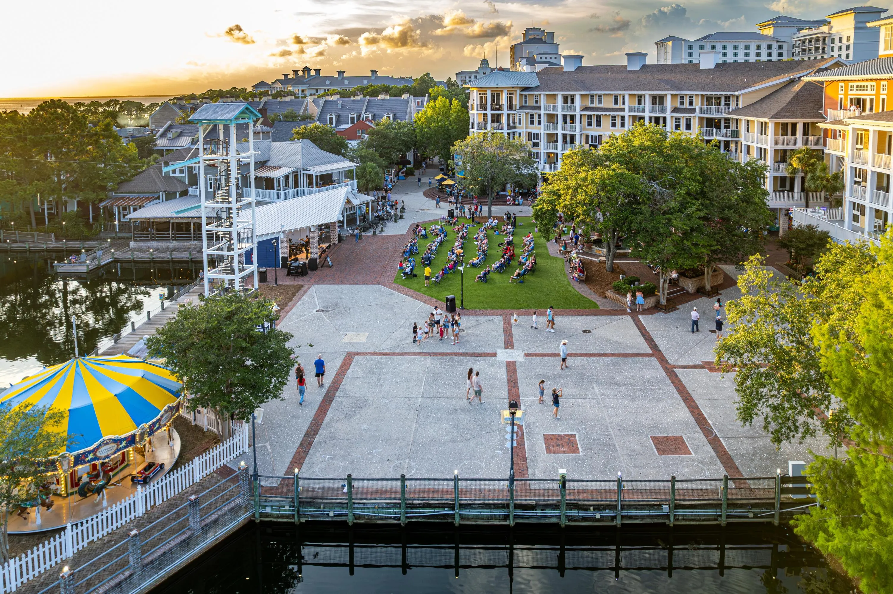 Miramar Beach, Florida 32550, United States, 3 Bedrooms Bedrooms, ,2 BathroomsBathrooms,Residential,Active,251860