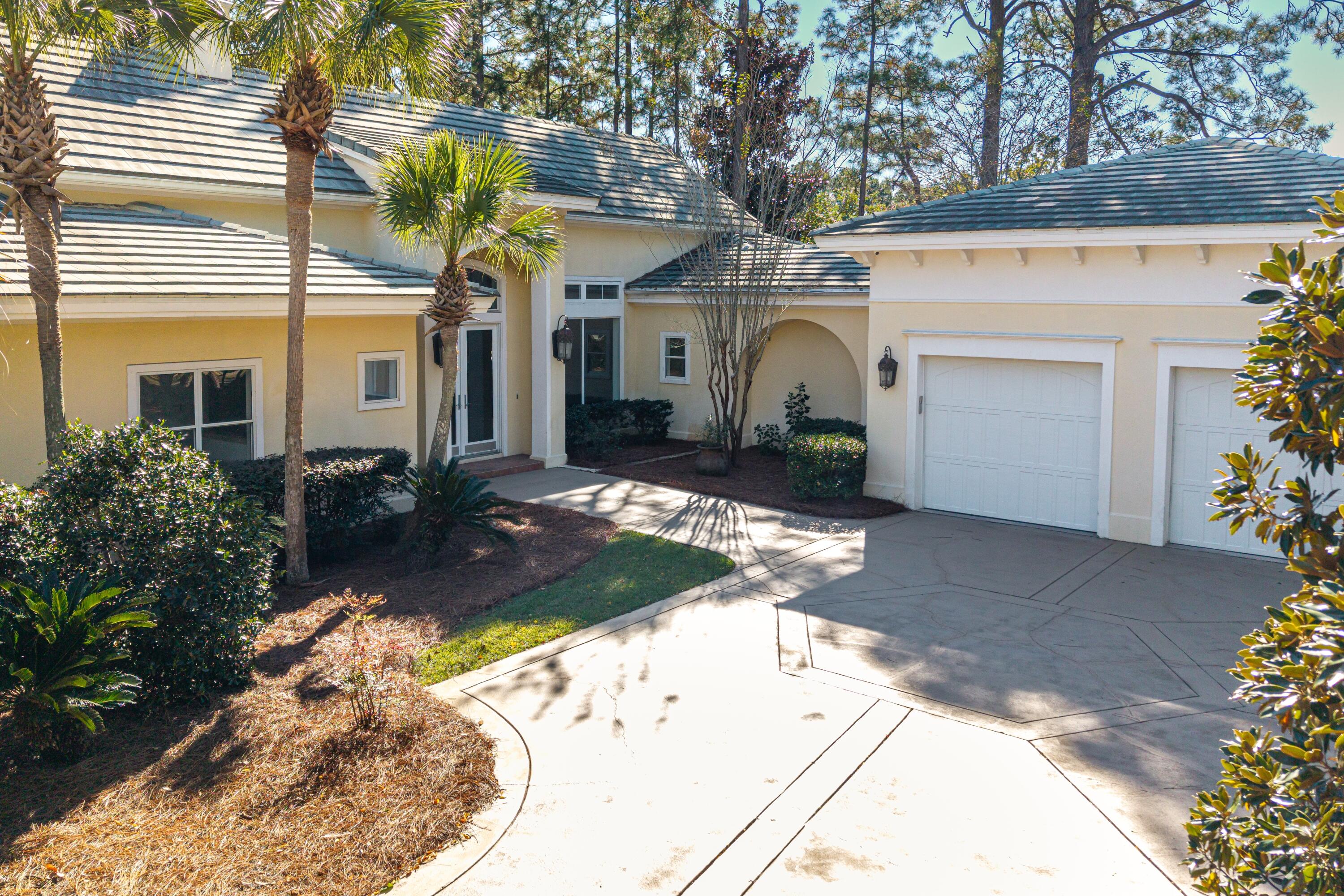 BURNT PINE - Residential