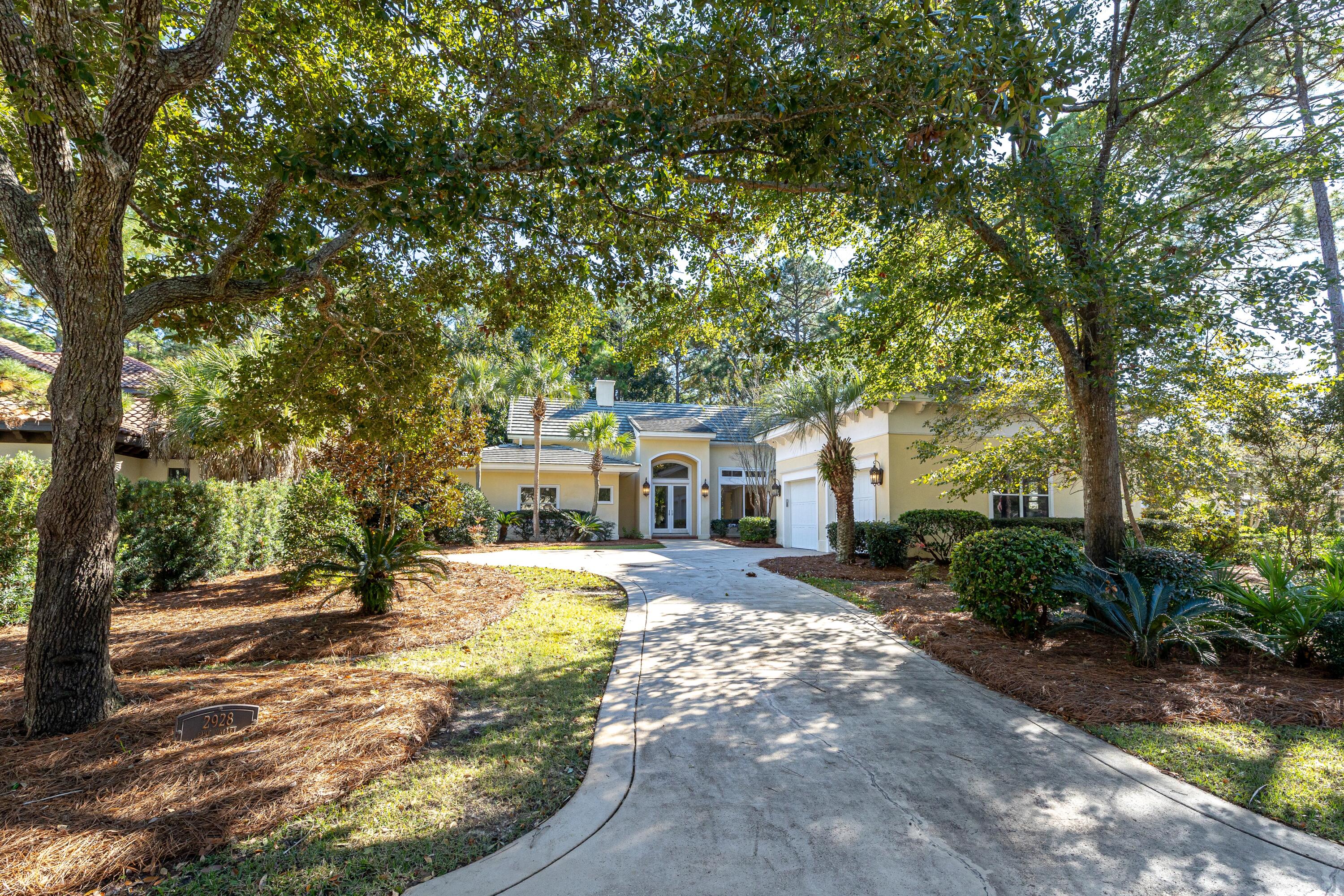 BURNT PINE - Residential