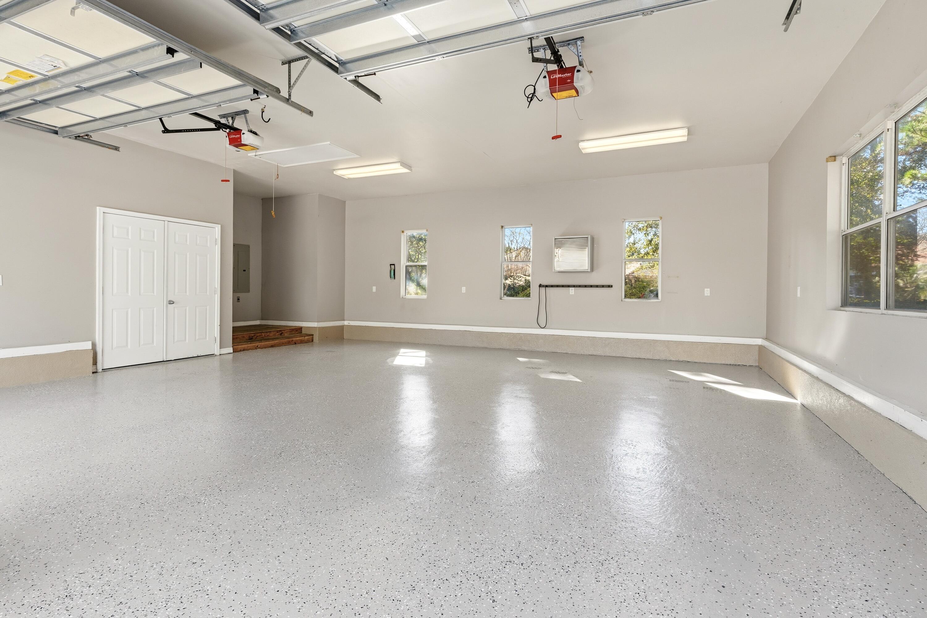 BURNT PINE - Residential