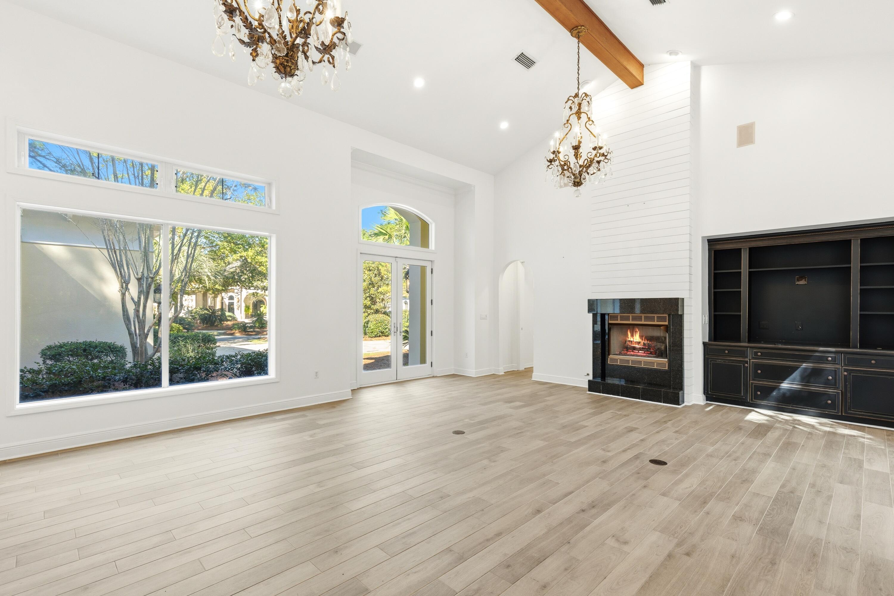 BURNT PINE - Residential