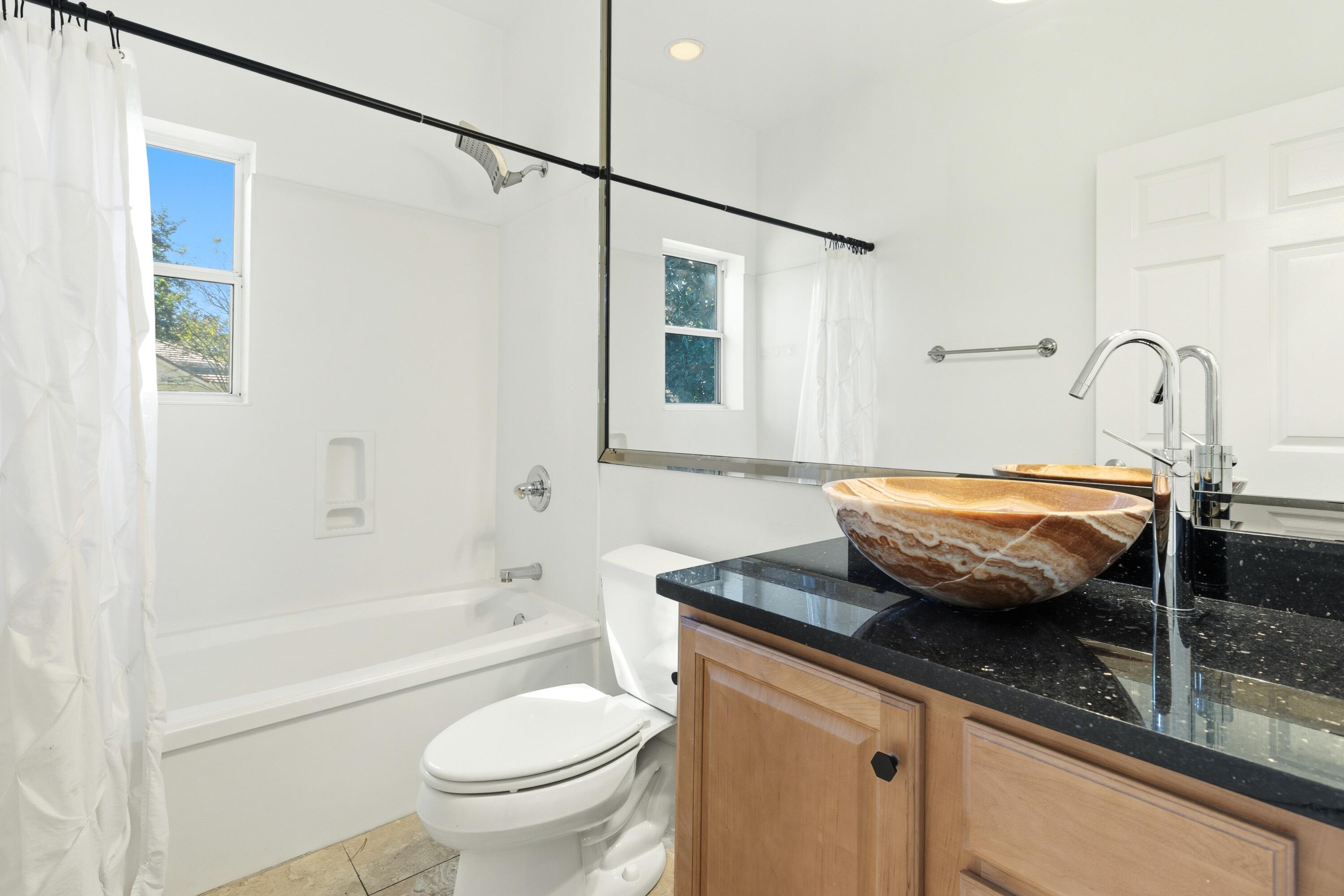 BURNT PINE - Residential