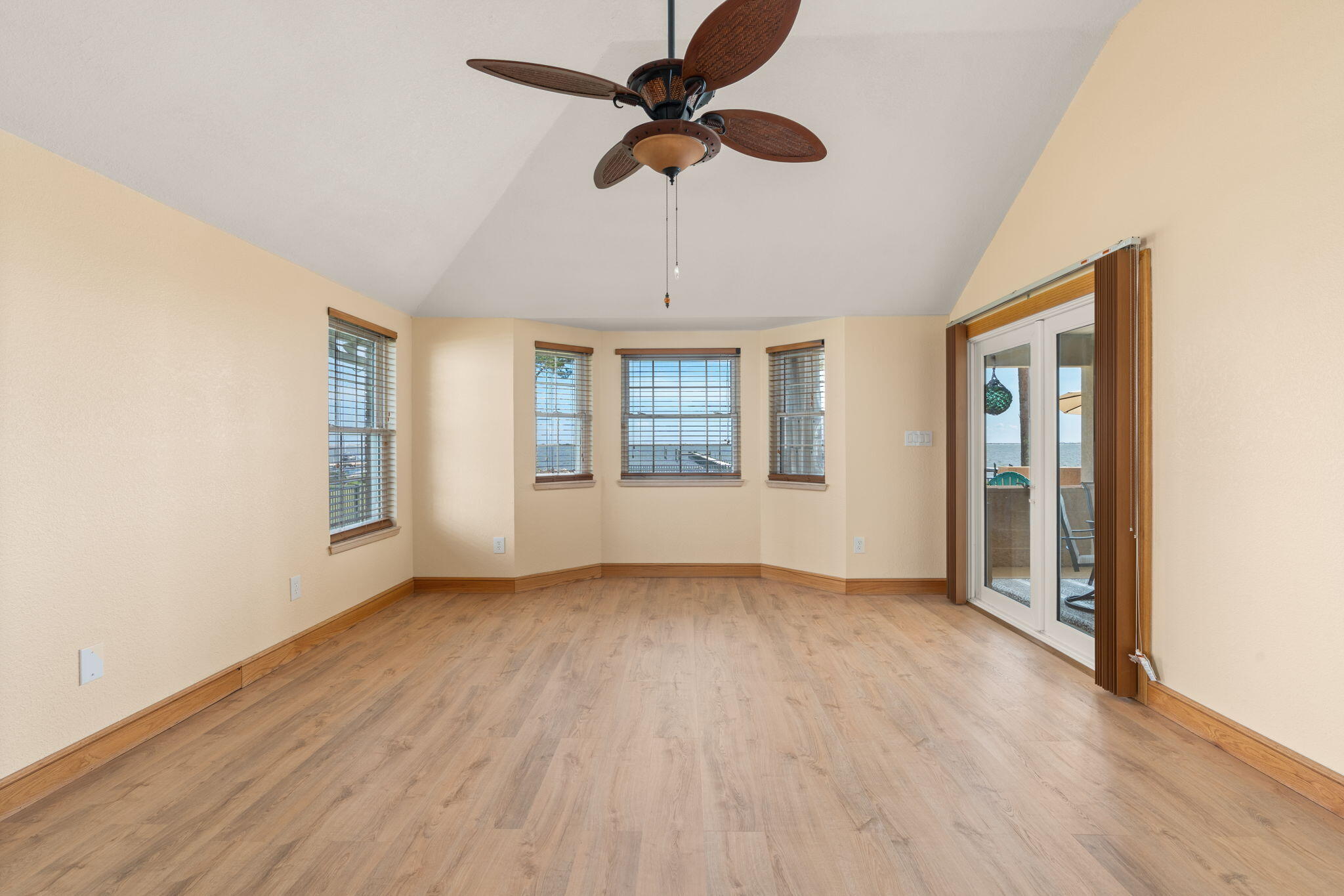 PINE RANCH - Residential