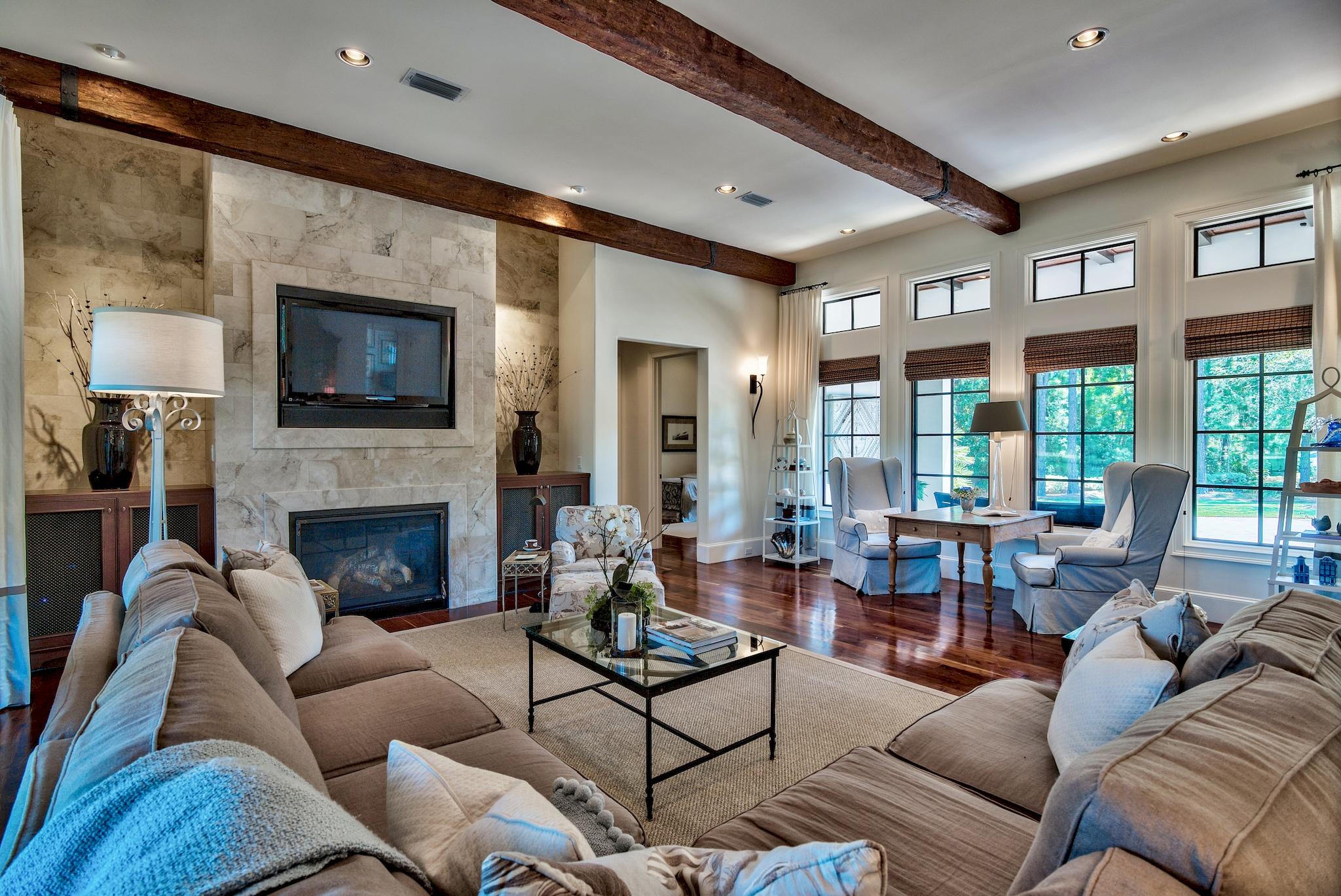 BURNT PINE - Residential