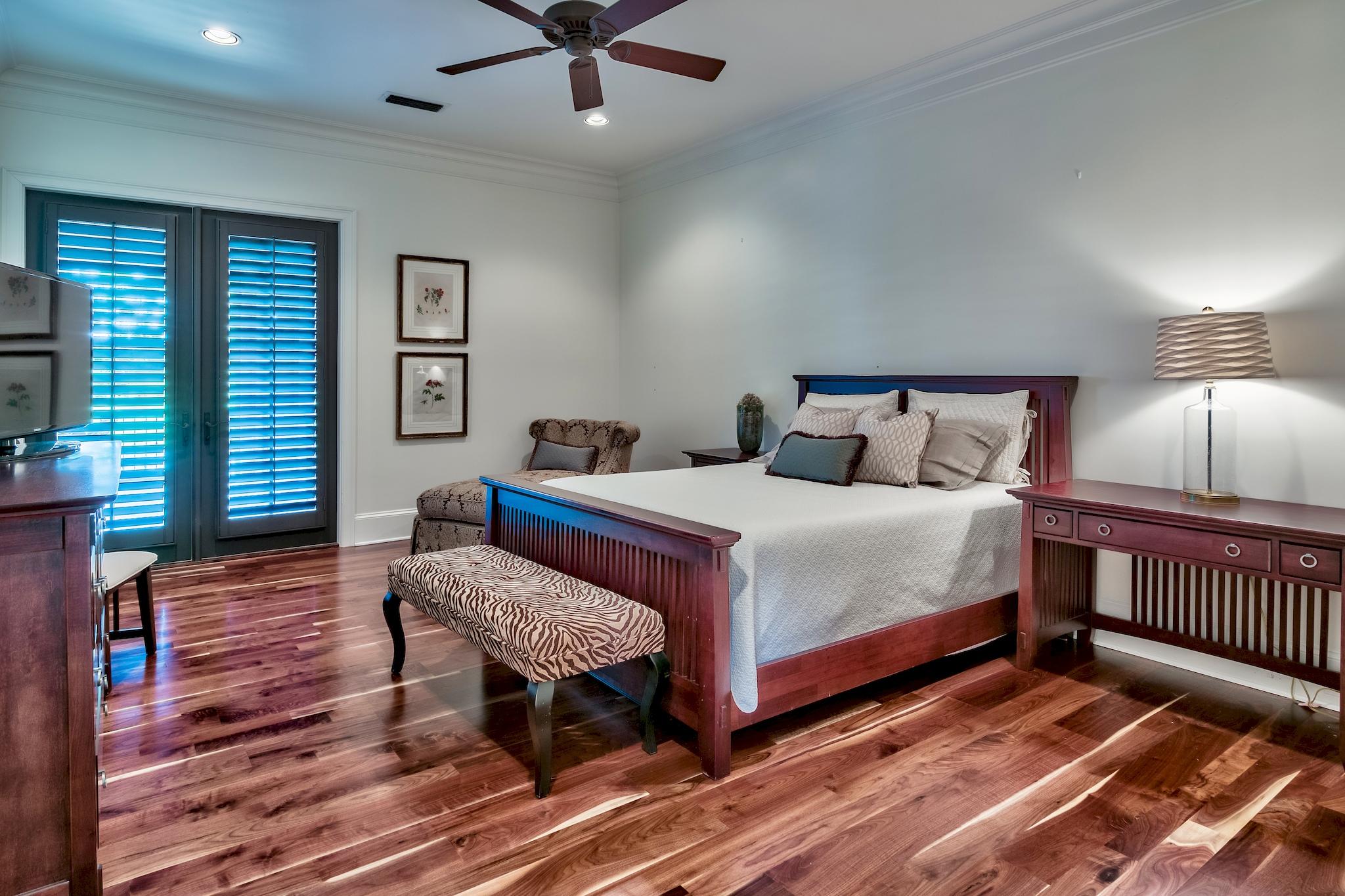 BURNT PINE - Residential