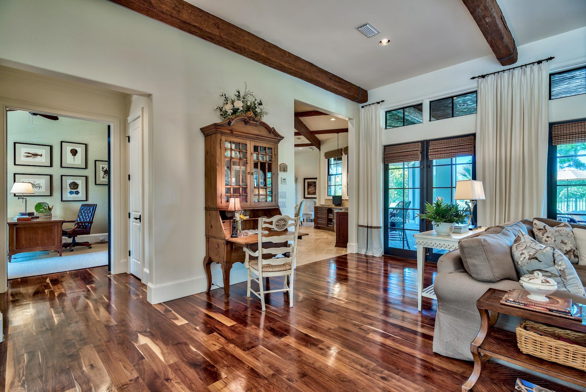 BURNT PINE - Residential