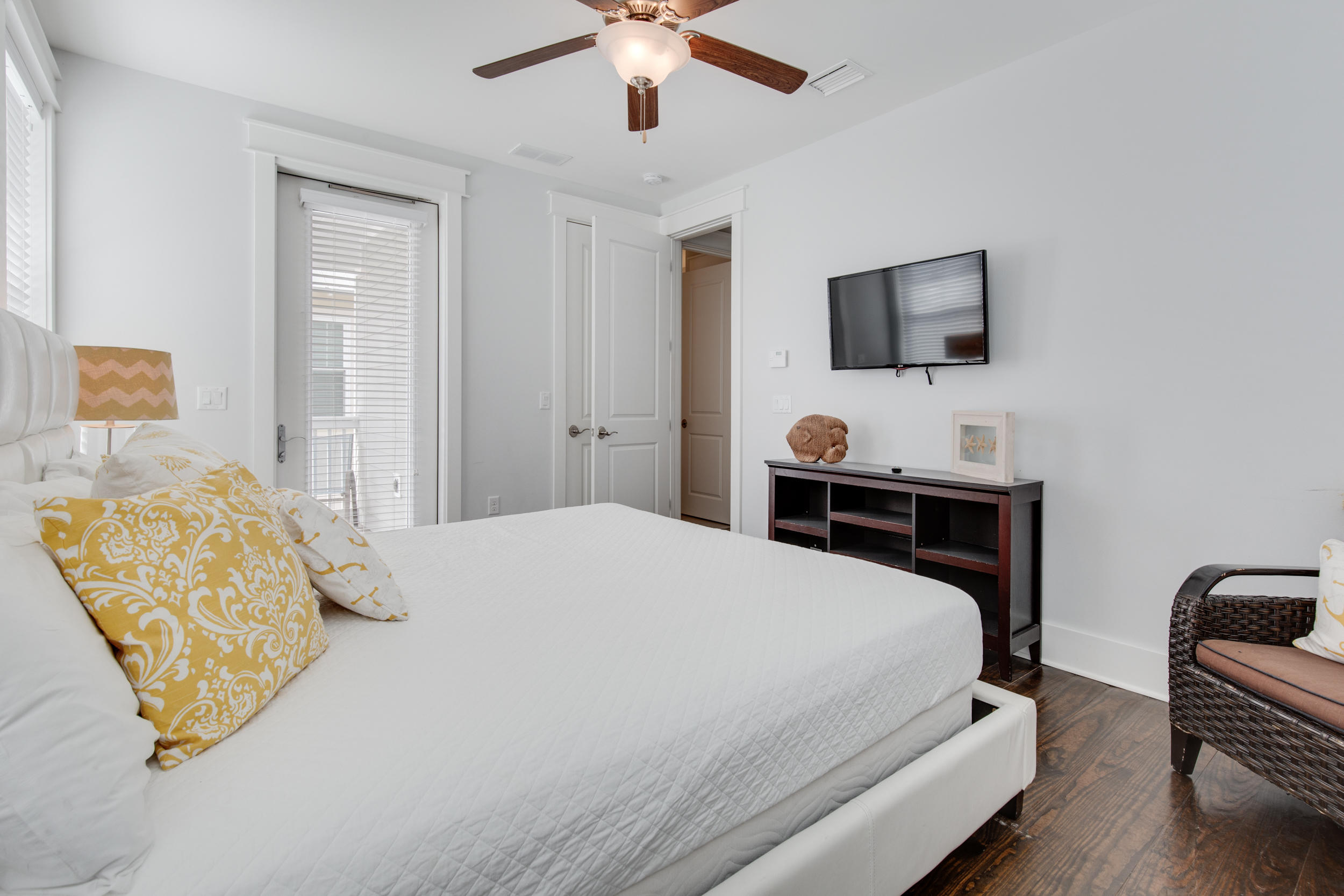 NATUREWALK AT SEAGROVE - Residential