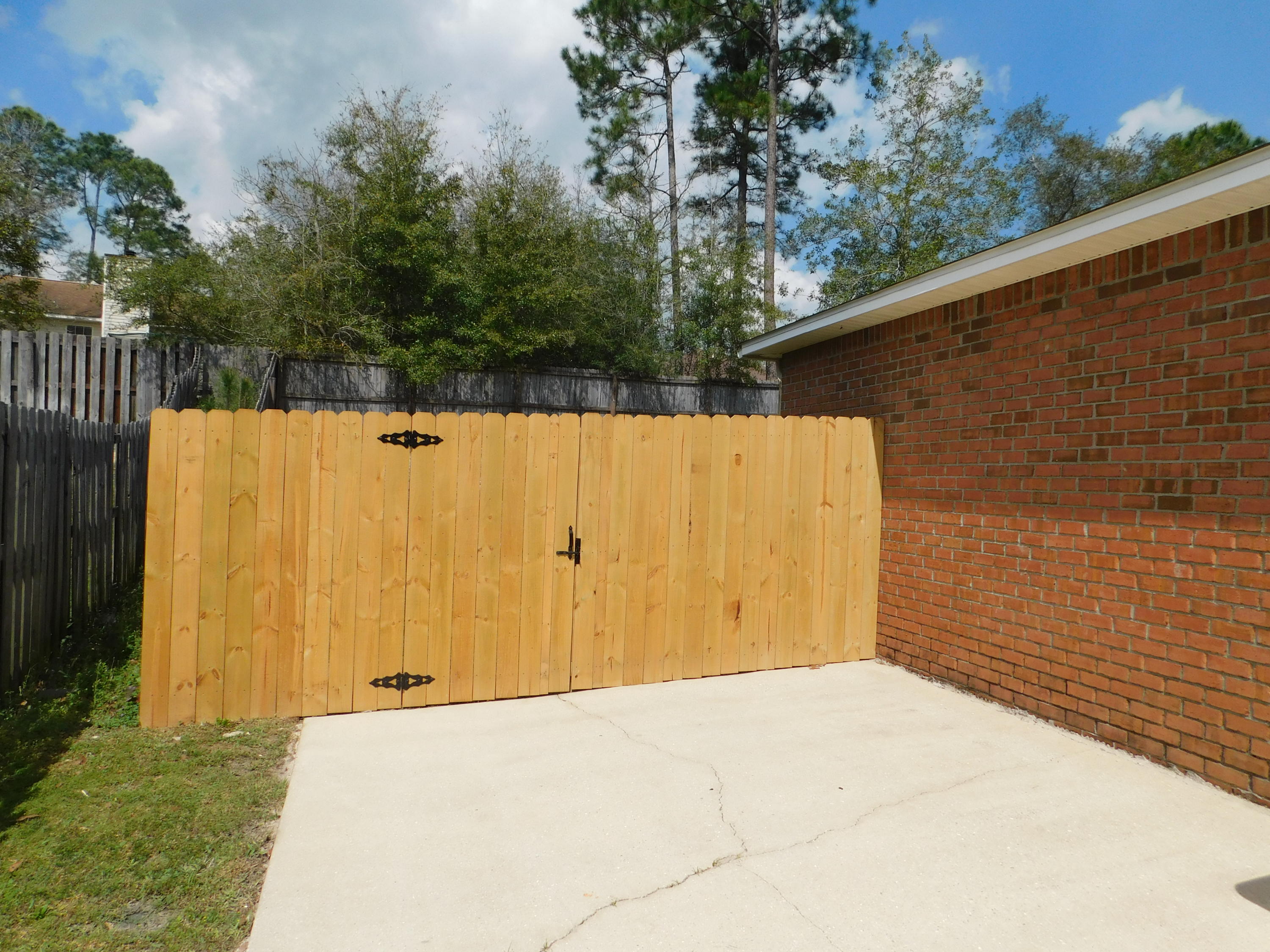 NORTHVIEW ESTATES 7TH ADDN - Residential