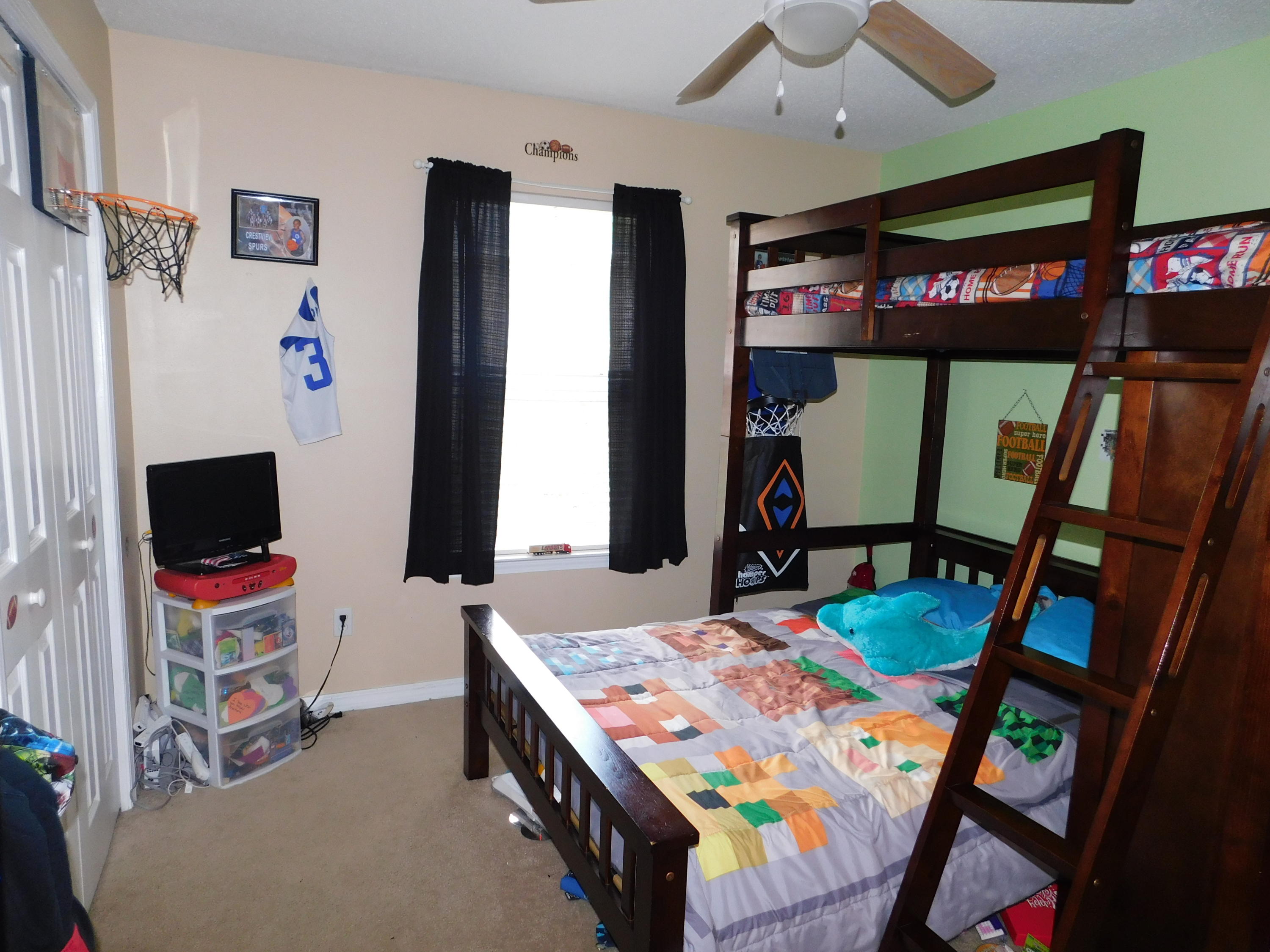 NORTHVIEW ESTATES 7TH ADDN - Residential