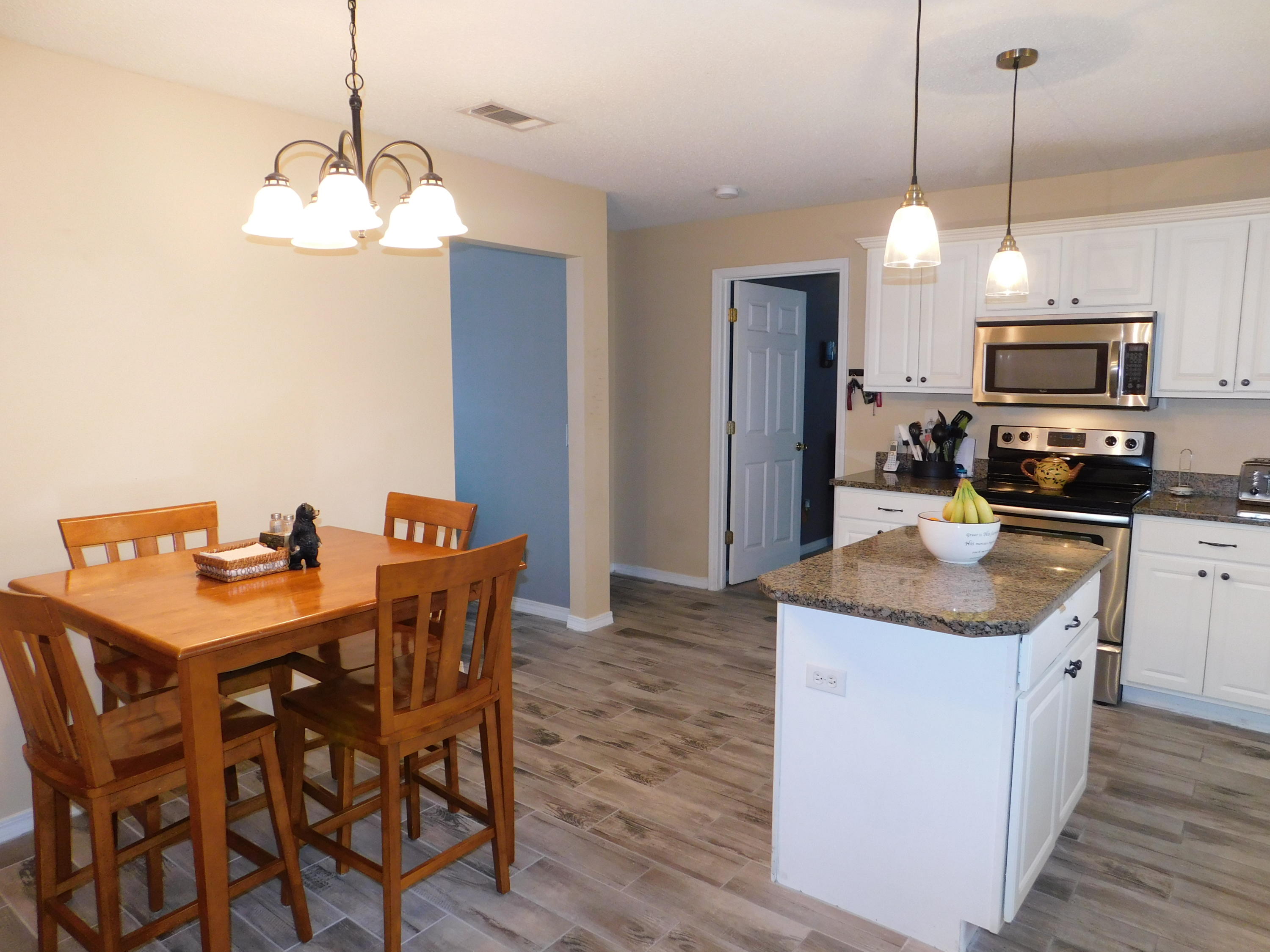 NORTHVIEW ESTATES 7TH ADDN - Residential