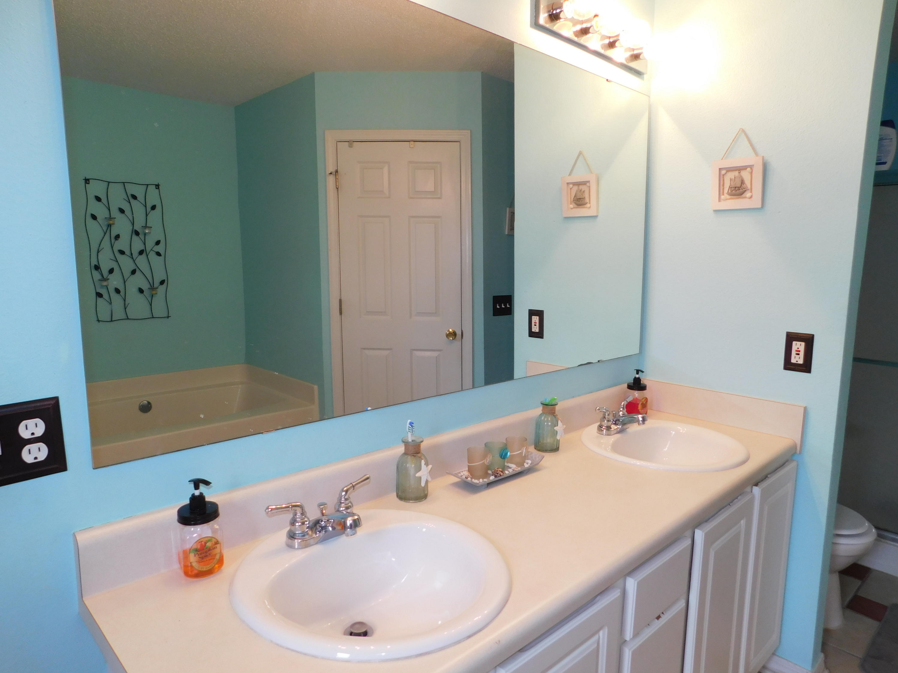 NORTHVIEW ESTATES 7TH ADDN - Residential