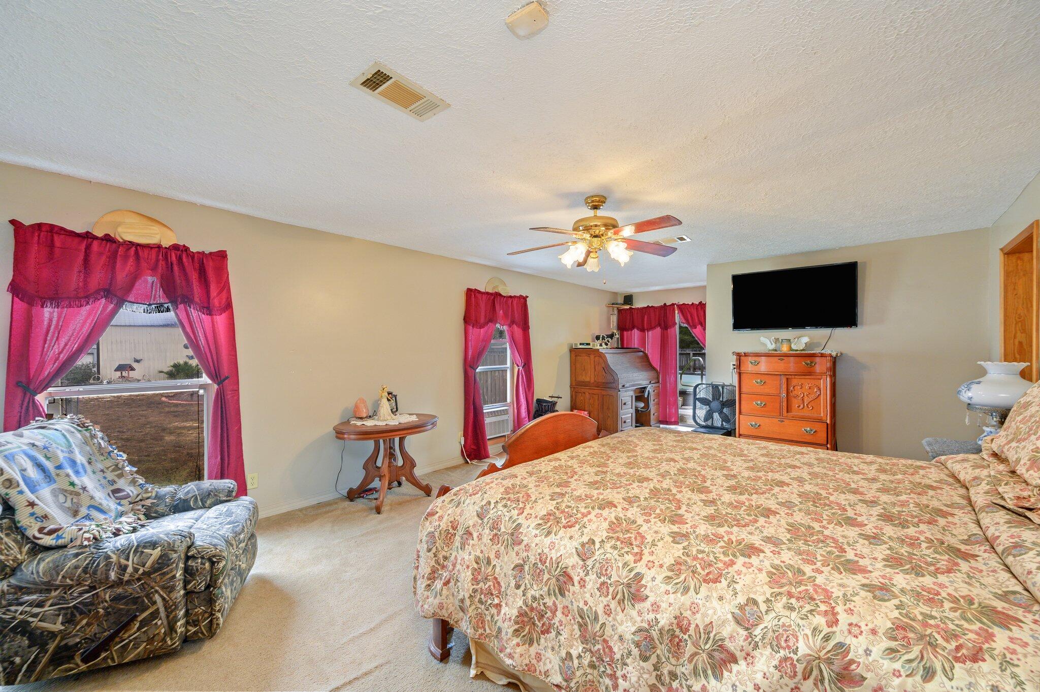 OAKWOOD HILLS UNIT 1 - Residential