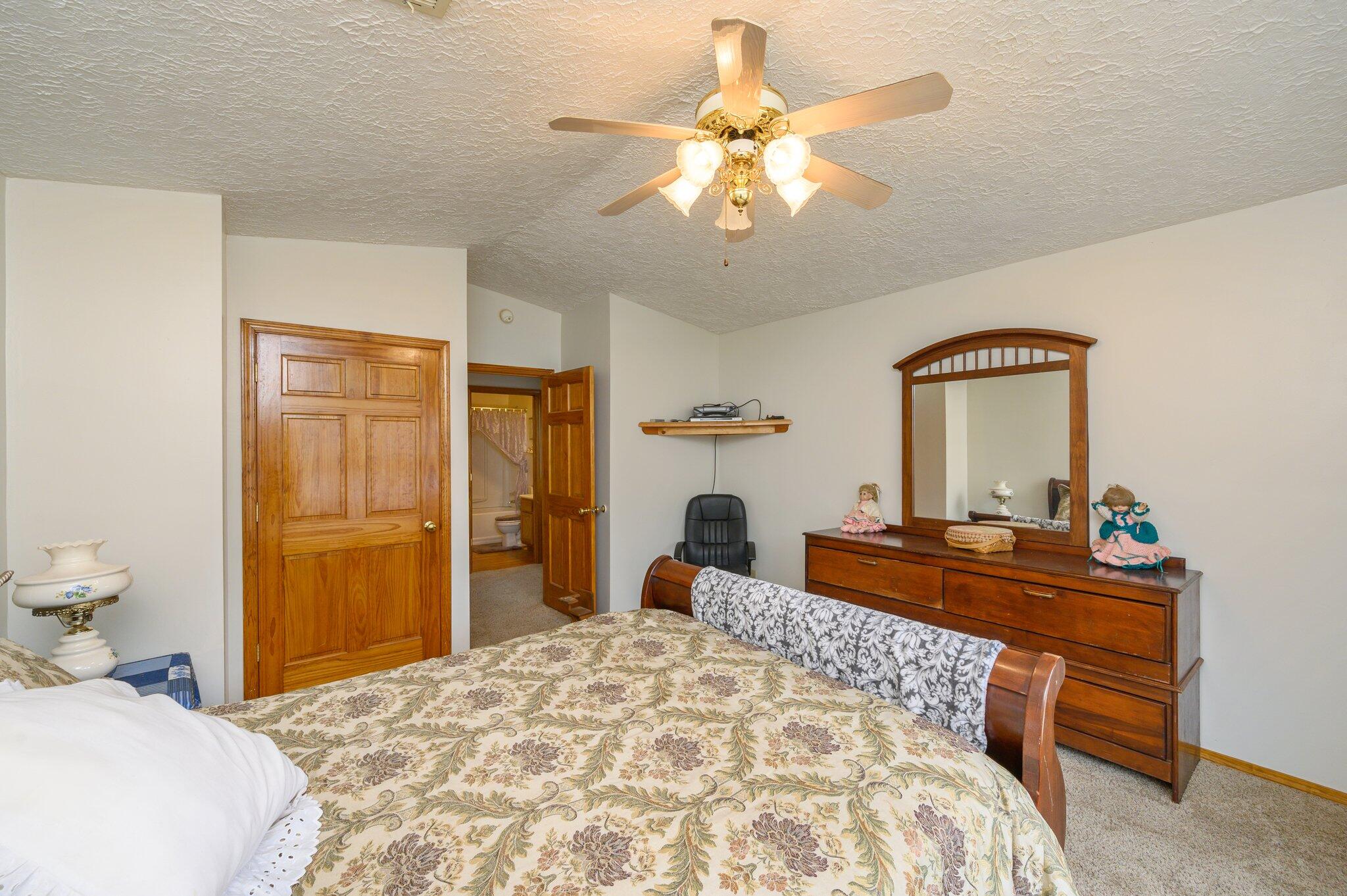 OAKWOOD HILLS UNIT 1 - Residential