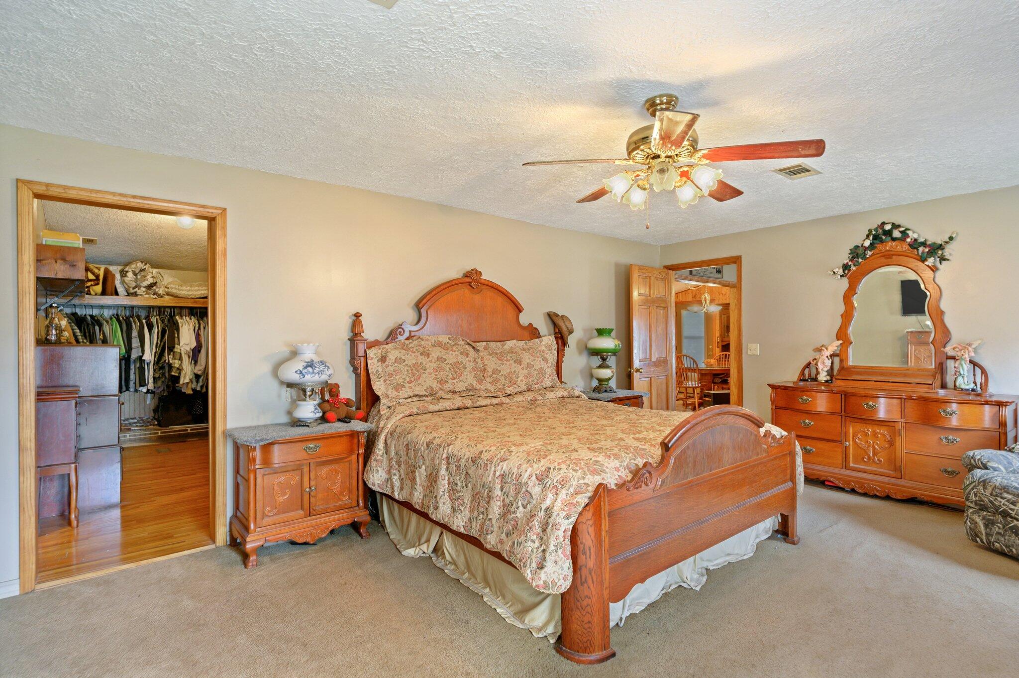 OAKWOOD HILLS UNIT 1 - Residential