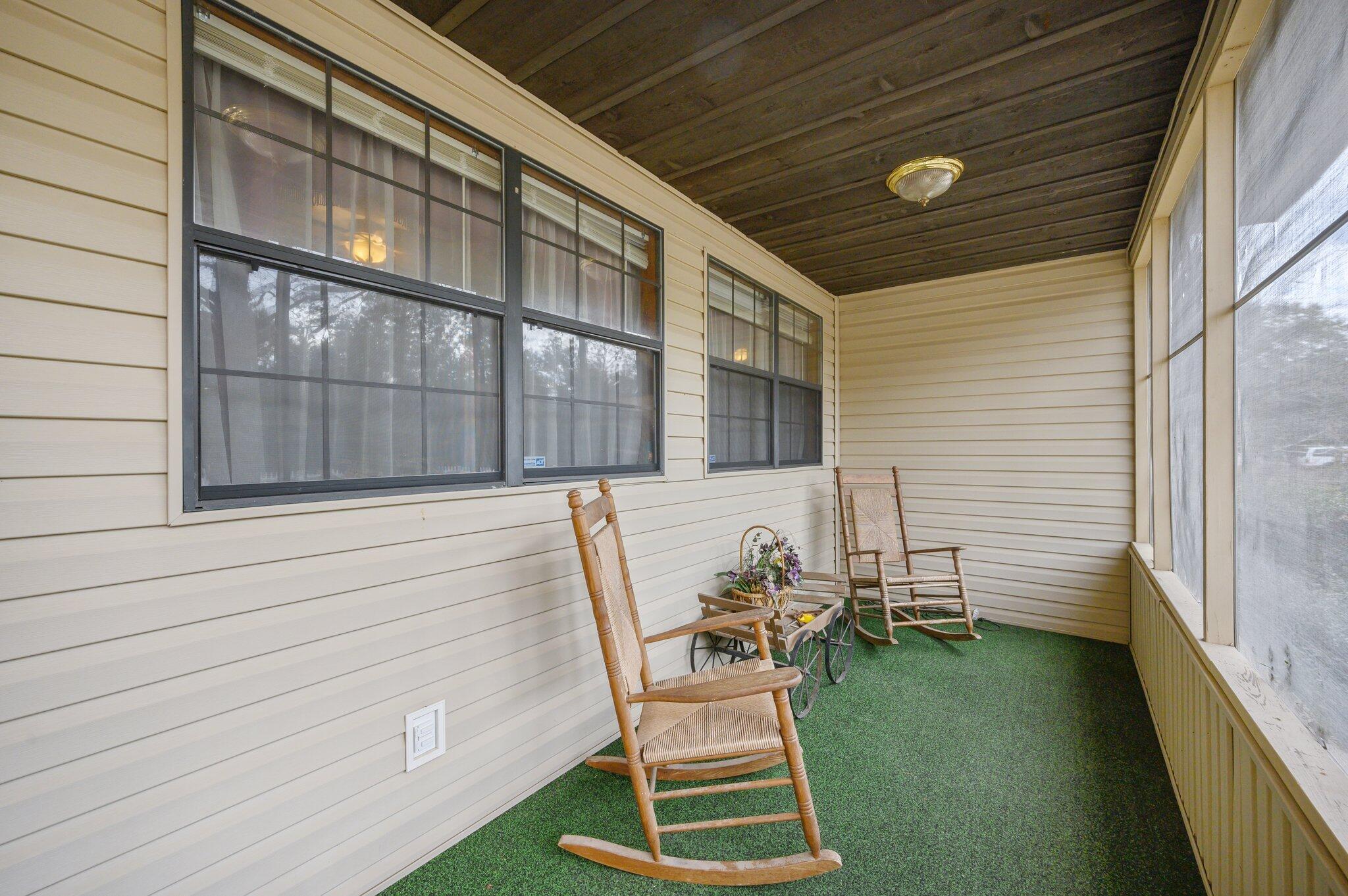 OAKWOOD HILLS UNIT 1 - Residential