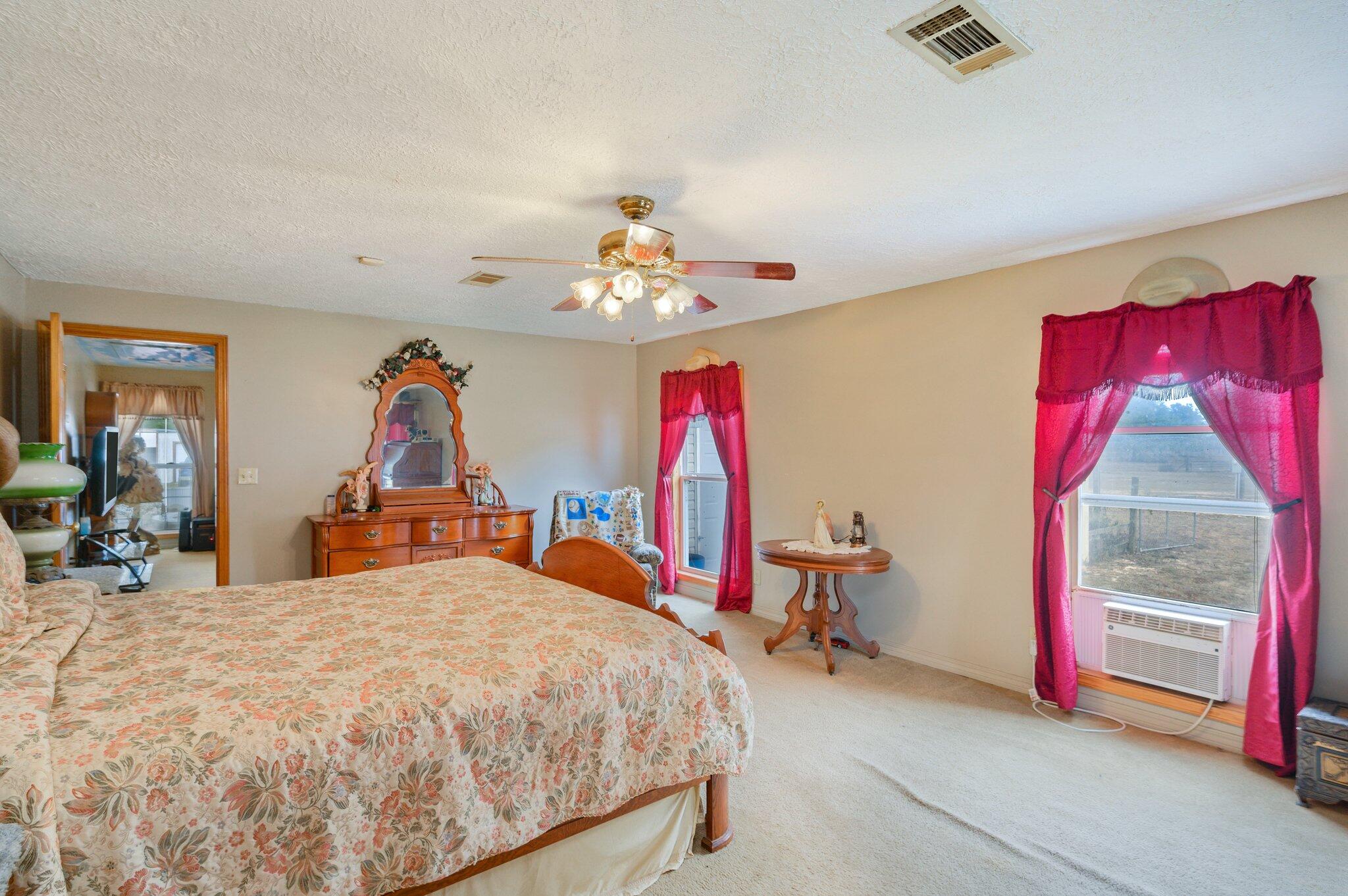 OAKWOOD HILLS UNIT 1 - Residential
