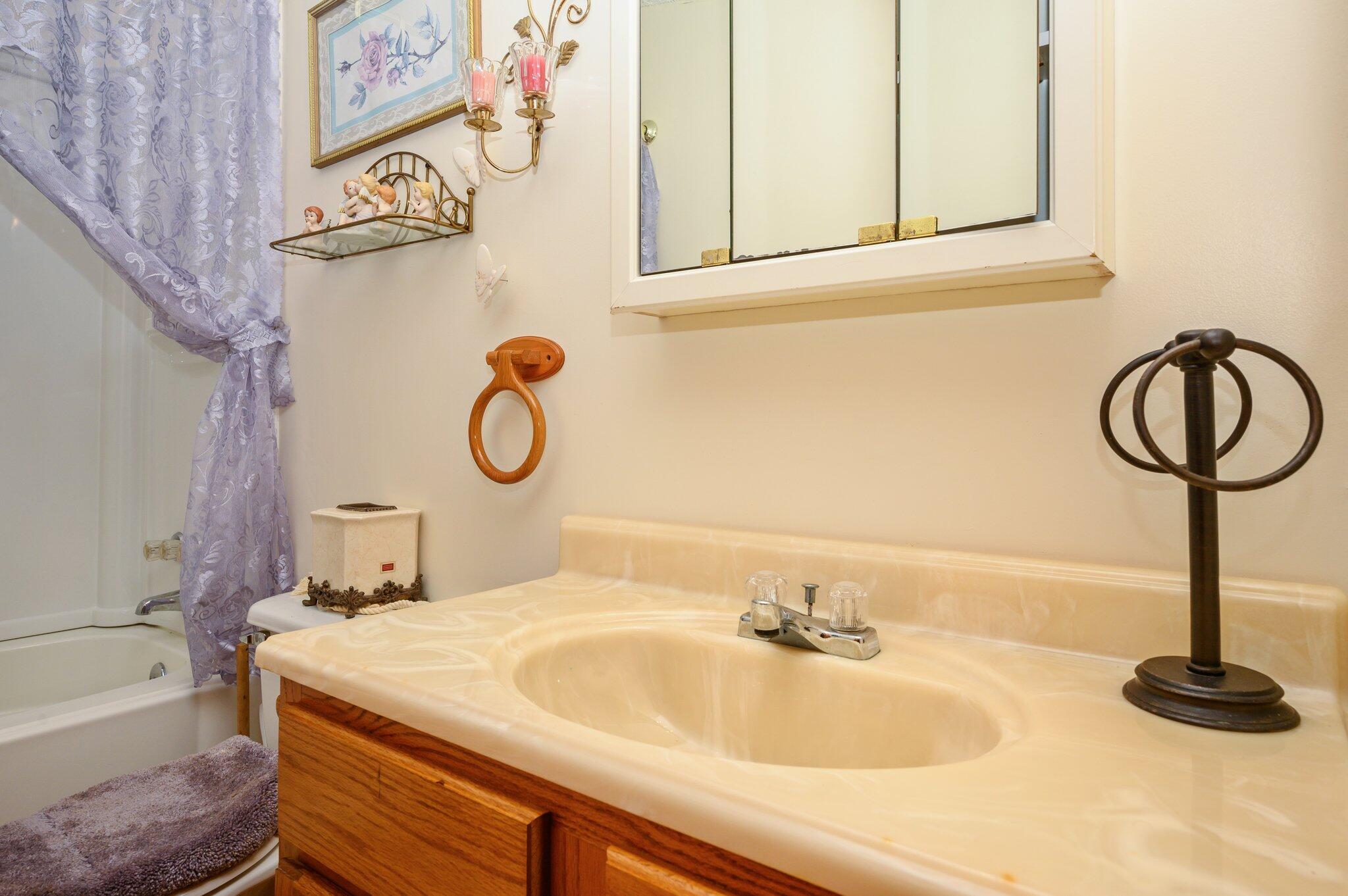OAKWOOD HILLS UNIT 1 - Residential