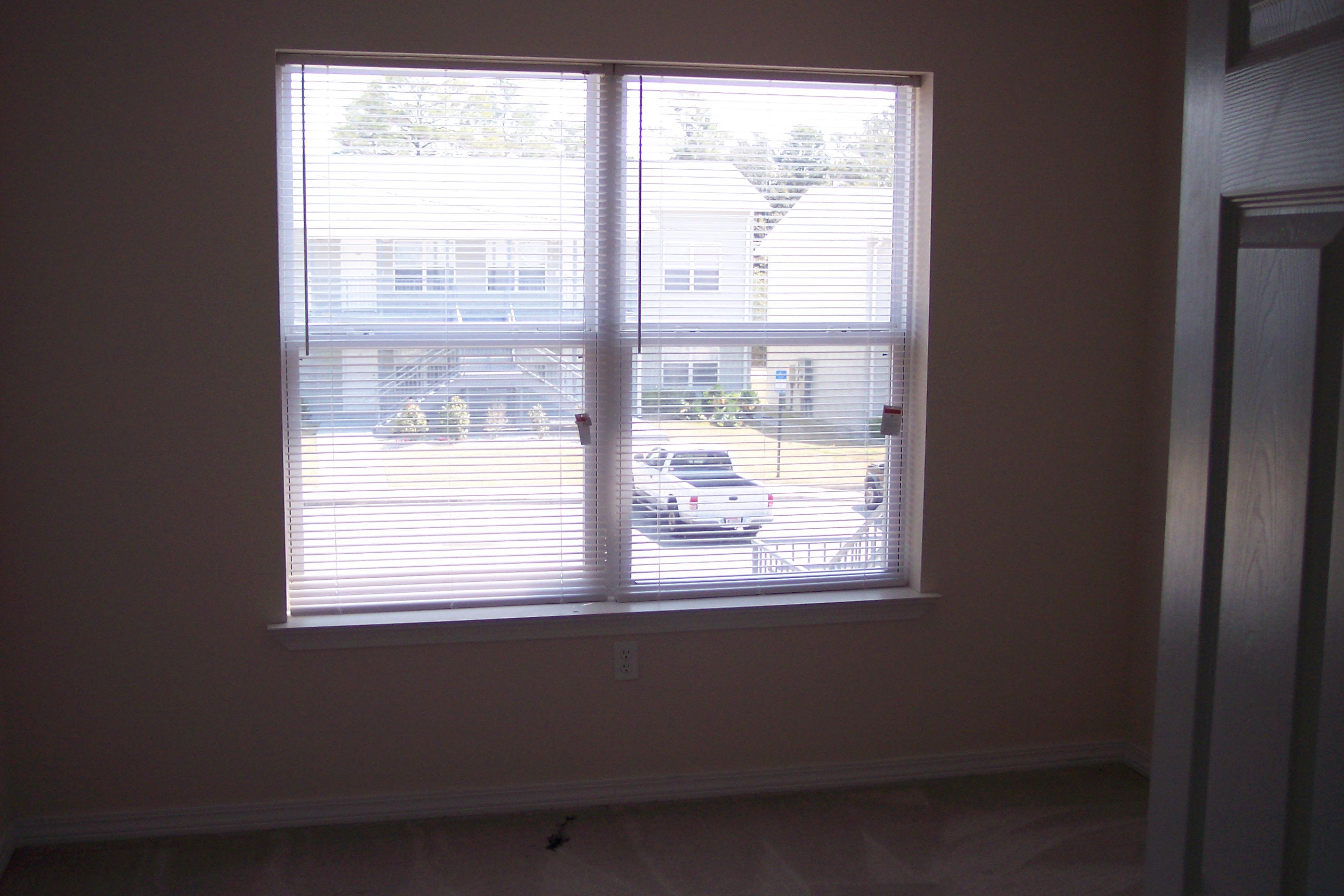 COLLEGE COURTYARD APARTMENTS - Residential Lease