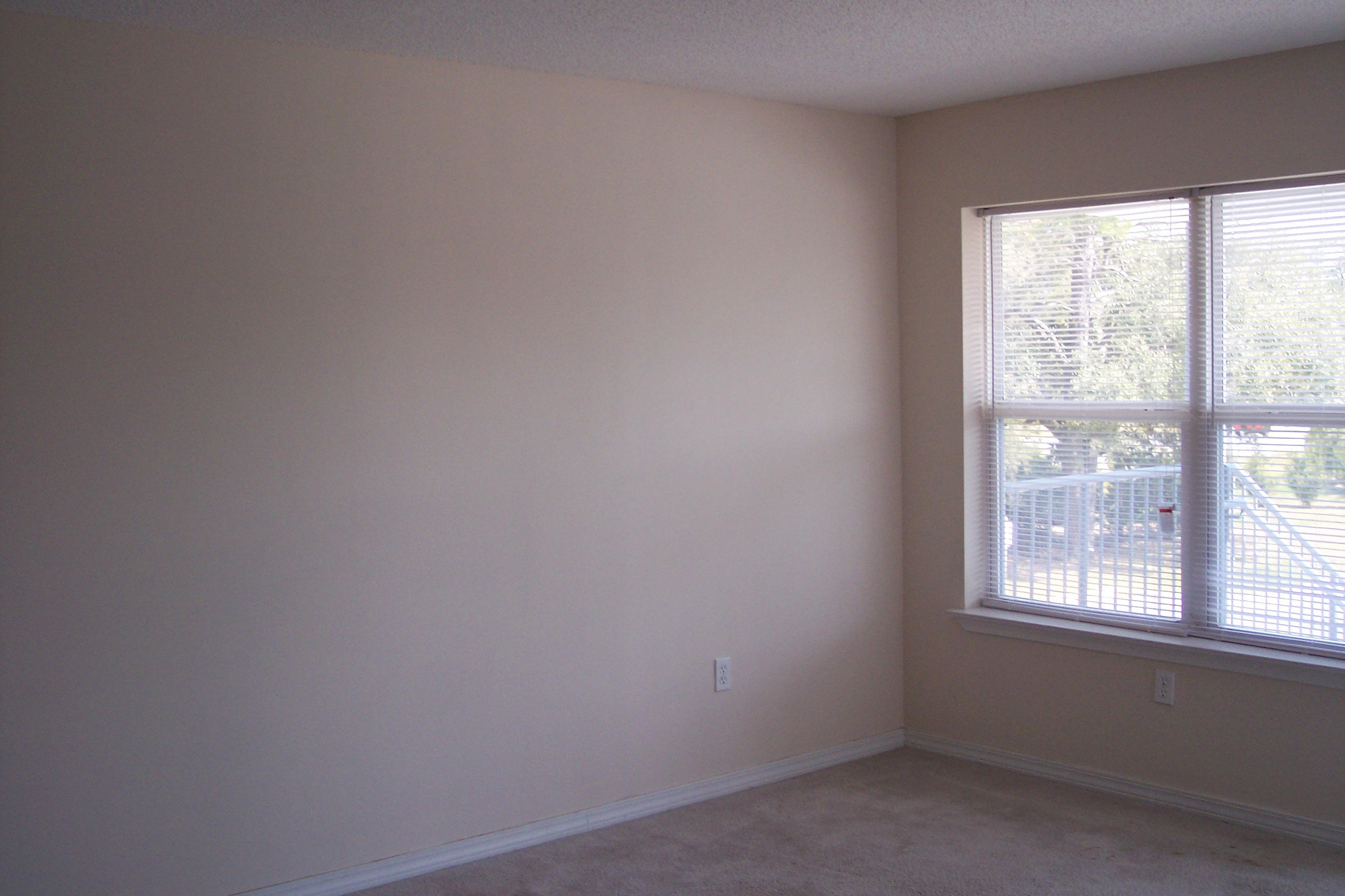 COLLEGE COURTYARD APARTMENTS - Residential Lease