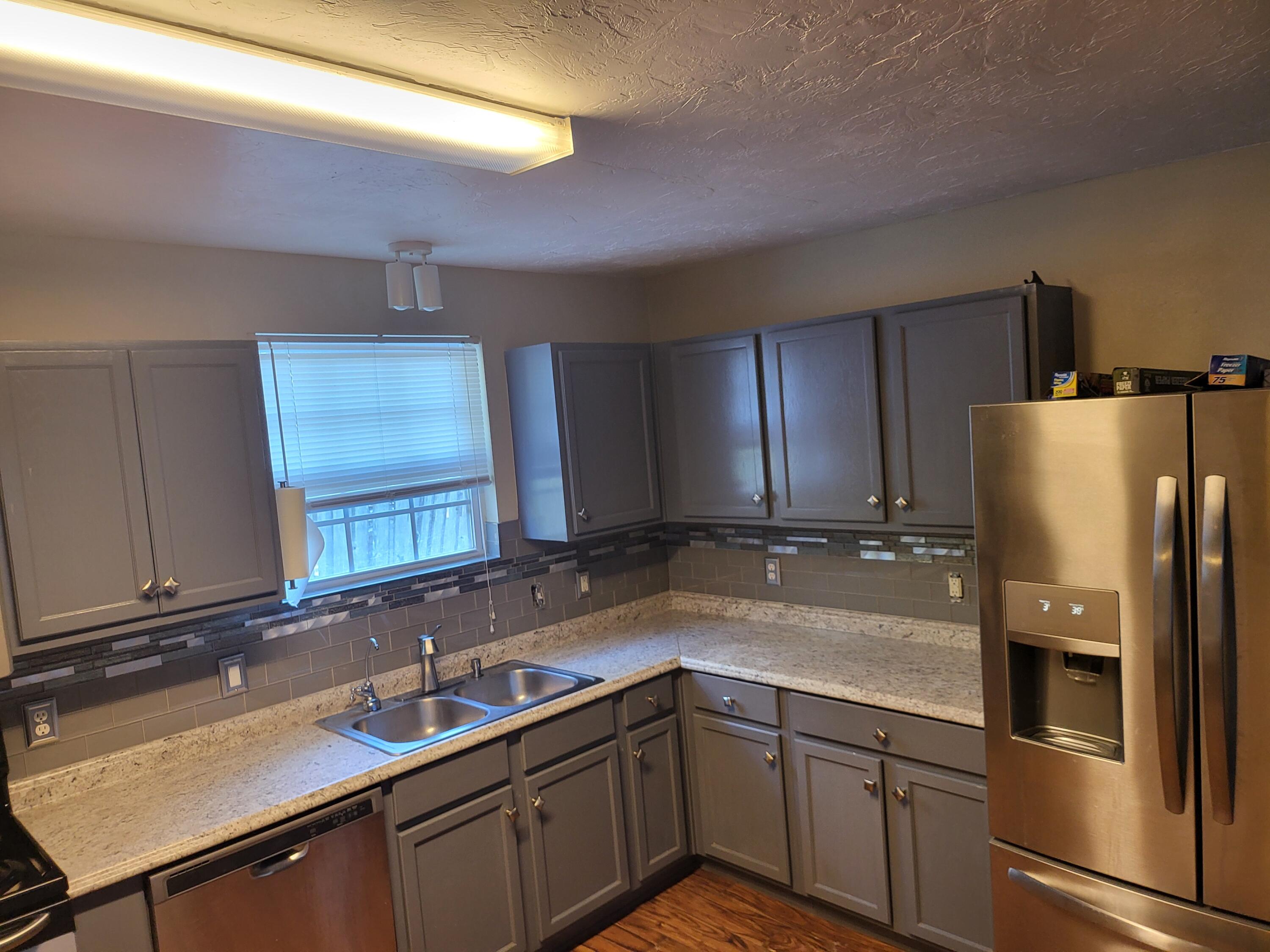 EAST BAY HEIGHTS - Residential