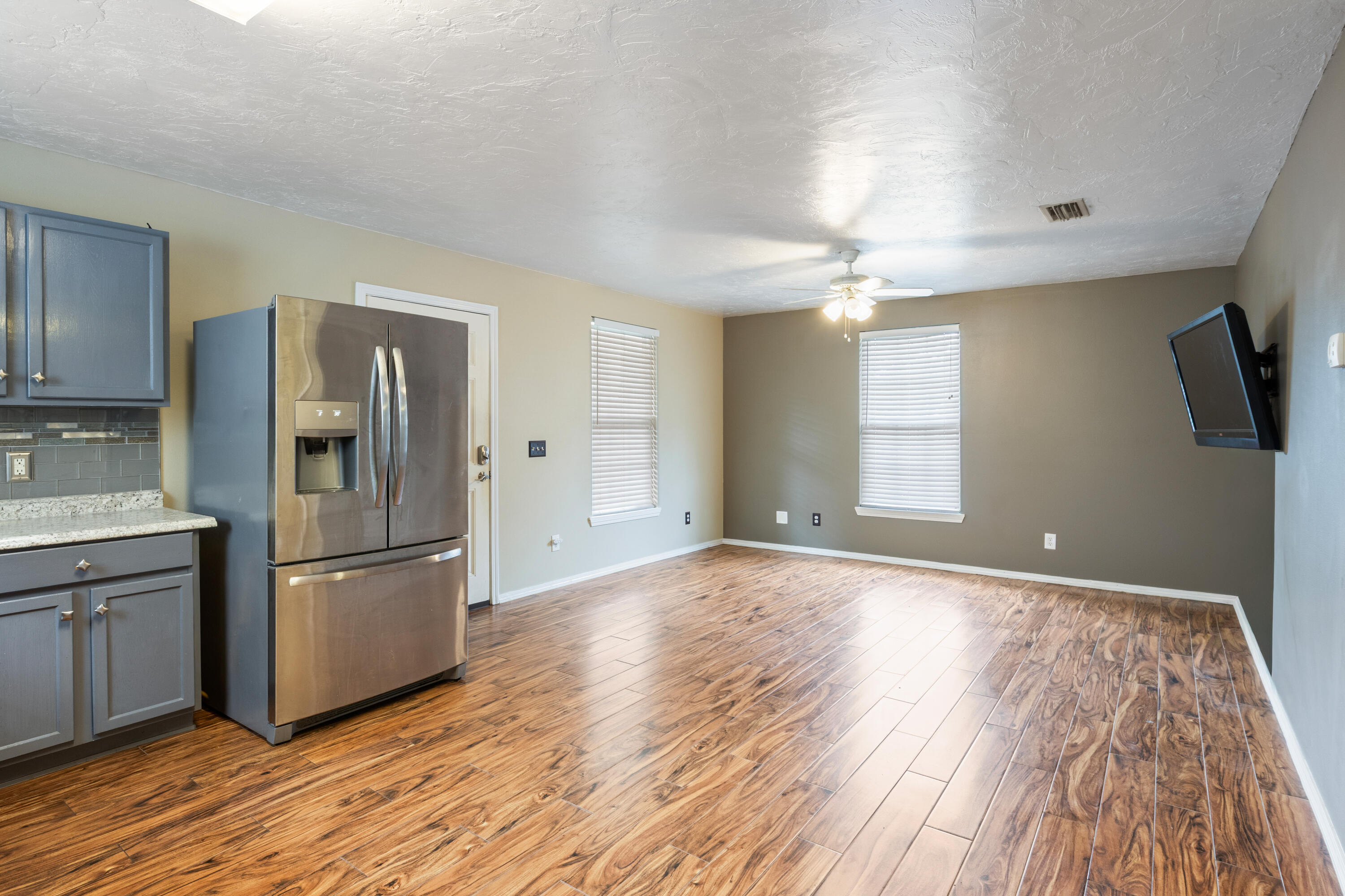 EAST BAY HEIGHTS - Residential