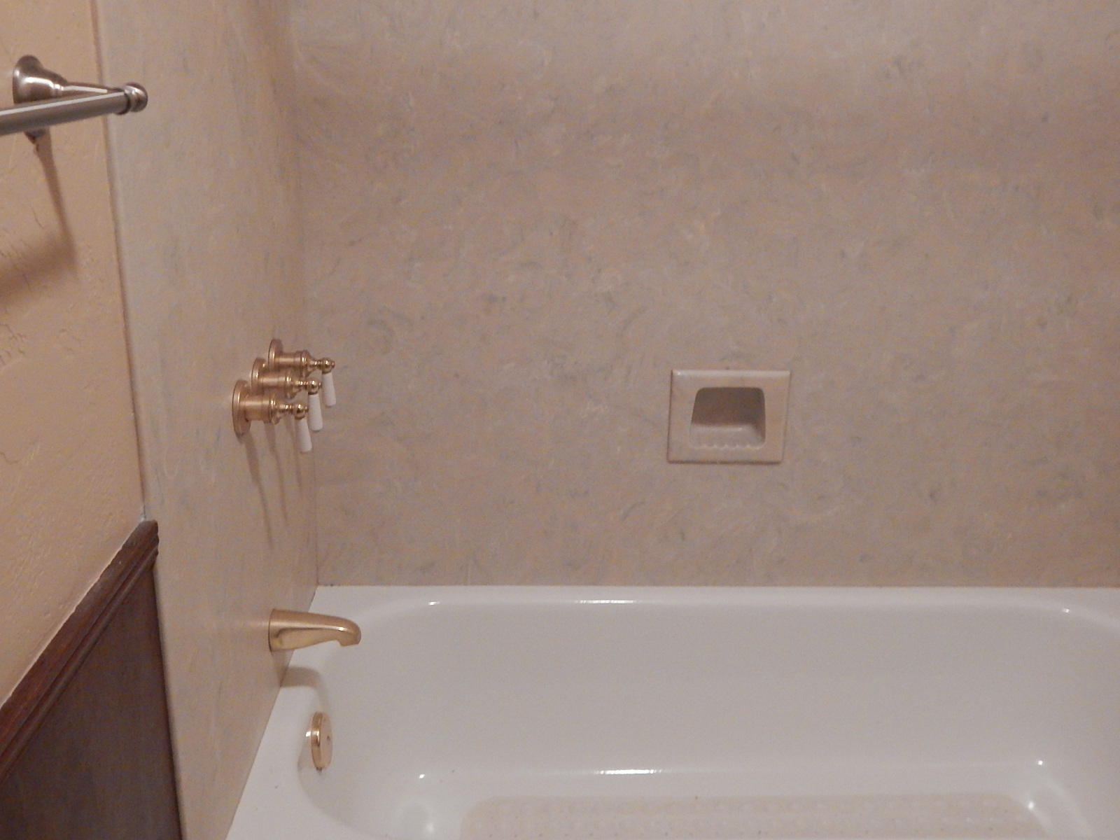 ROCKY BAYOU ESTATES - Residential