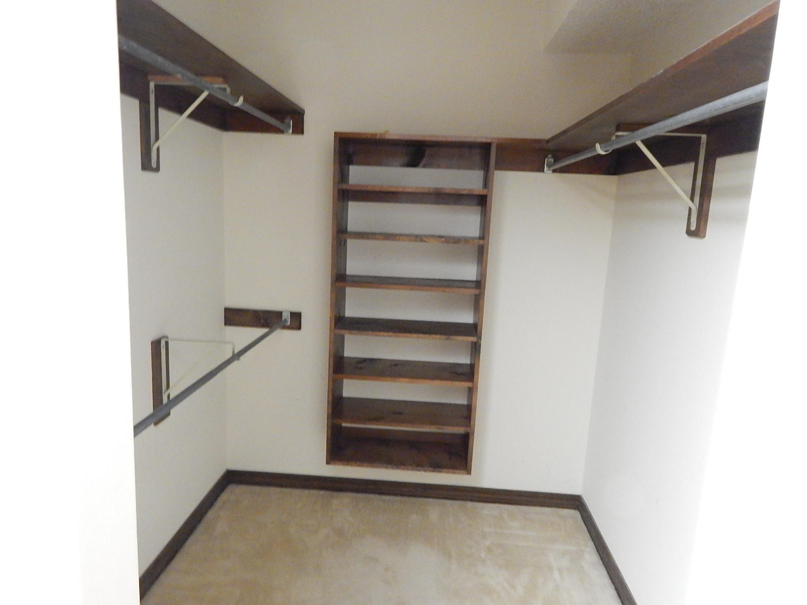 ROCKY BAYOU ESTATES - Residential