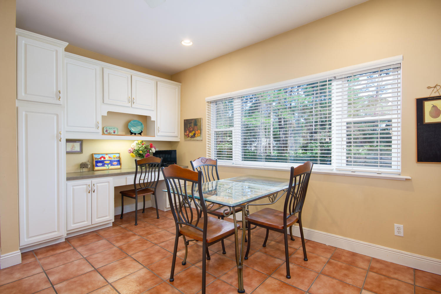 CANO ESTATES - Residential