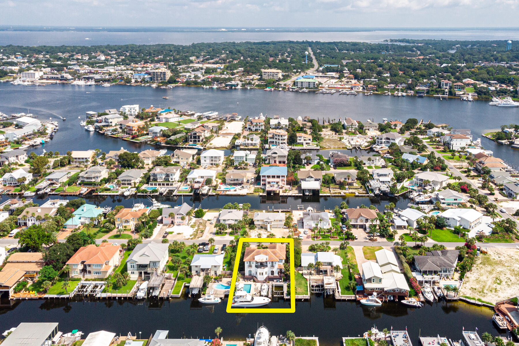 HOLIDAY ISLE - Residential