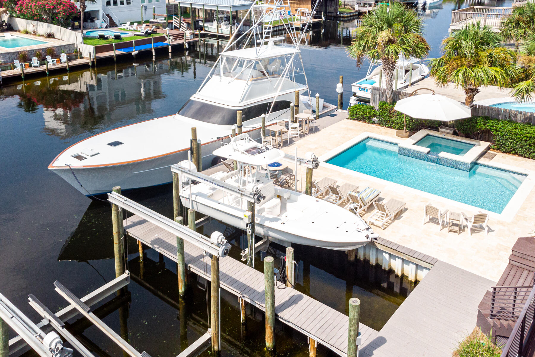 HOLIDAY ISLE - Residential